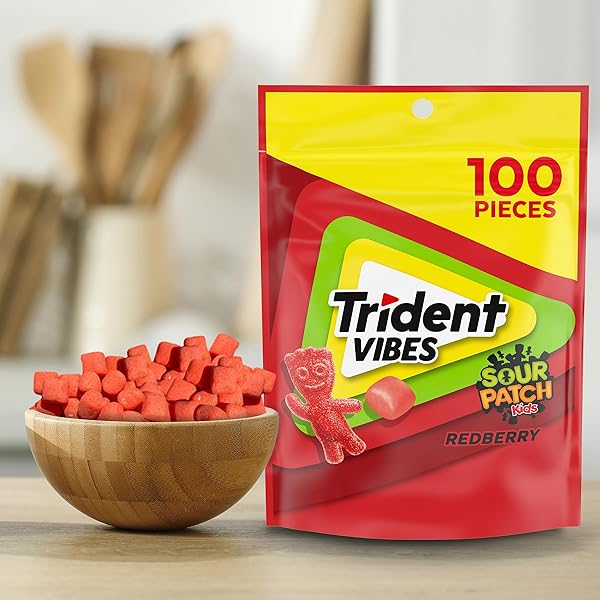 TRIDENT VIBES SOUR PATCH KIDS REDBERRY SUGAR-FREE CHEWING GUM, RESEALABLE POUCH, PACK OF 1 (100 PIECES)