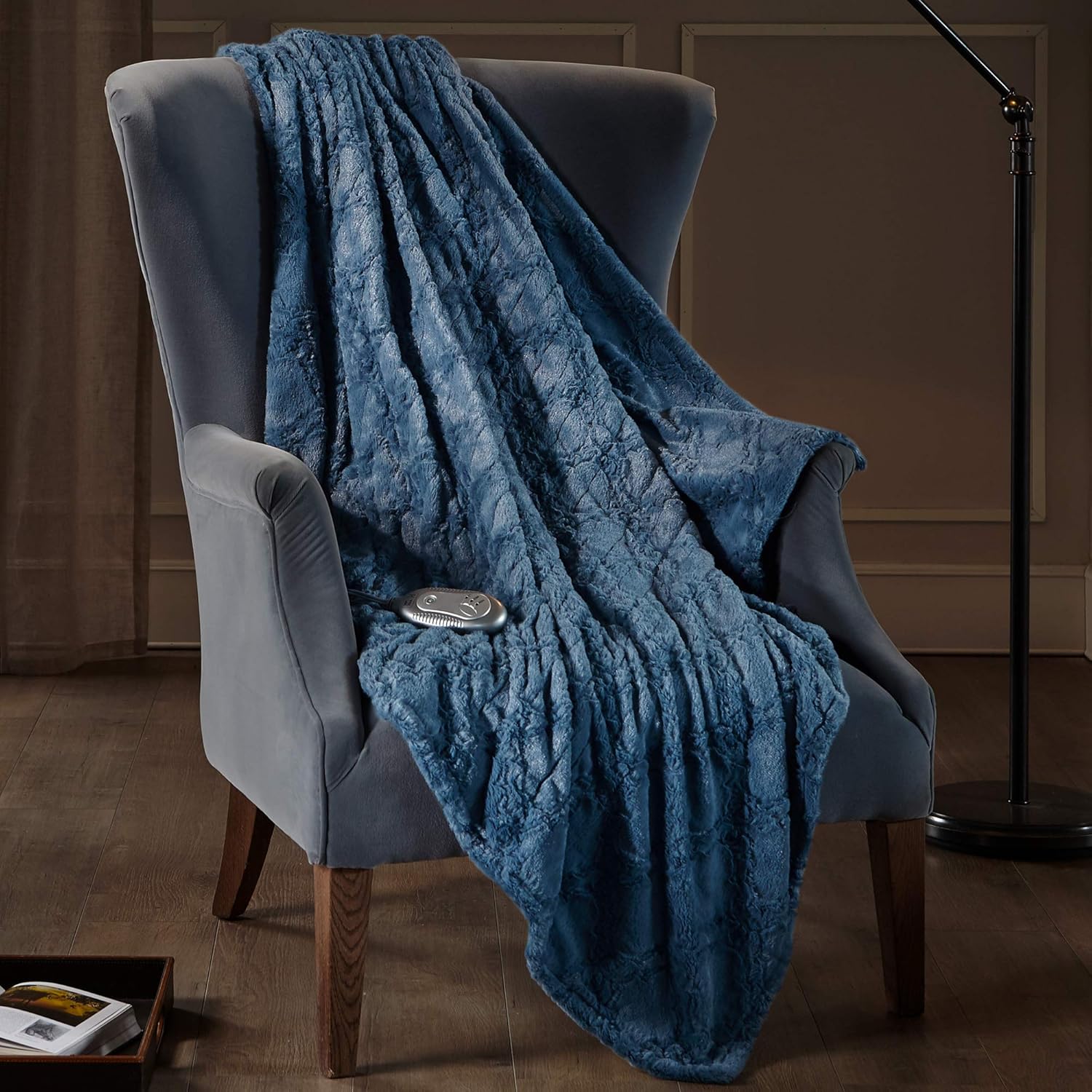 Hyde Lane Faux Fur Electric Blanket Throw | Premium Soft Heated Blankets | Blue, 50x60 Inch | Fuzzy, Pilling Resistant with Brushed Underside | 3 Heat Settings | Auto-Shutoff | Machine-Washable: Kitchen & Dining