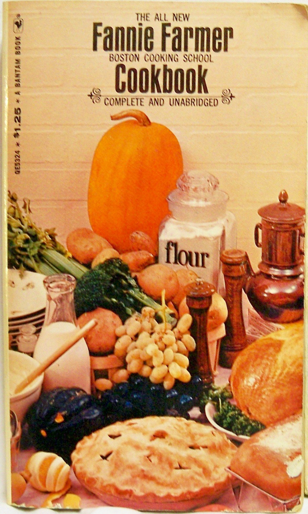 The All New Fannie Farmer Boston Cooking School Cookbook Tenth Edition Gift Edition Complete And Unabridged Wilma Lord Perkins Alison Mason Kingsbury 9780553109191 Amazon Com Books