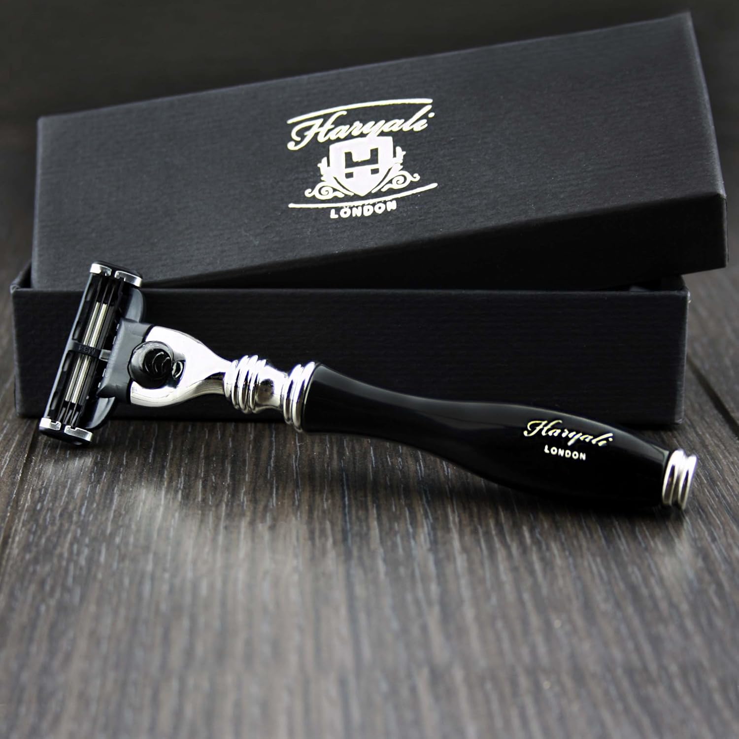 Haryali London Hand Assembled Black stunning men's Shaving Razor