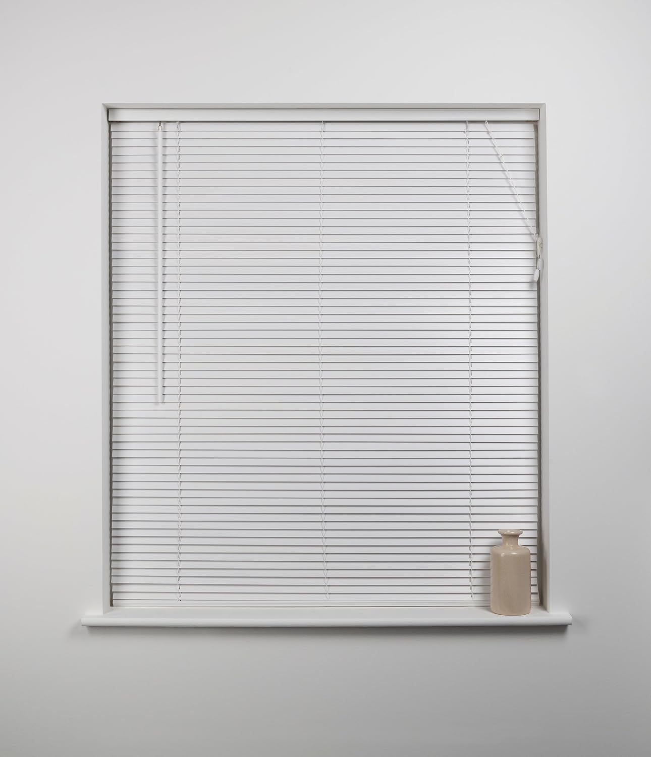 UNIVERSAL 27mm Wood Blind, White, 90cm Wide x 160cm Drop