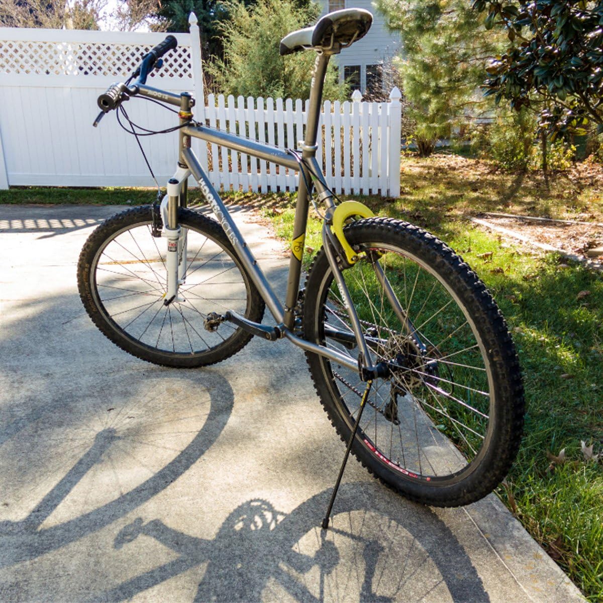 Amazon アップスタンド アップスタンドセット 26インチ 700c用 携帯用カーボンサイドスタンド Upstanding キック スタンド