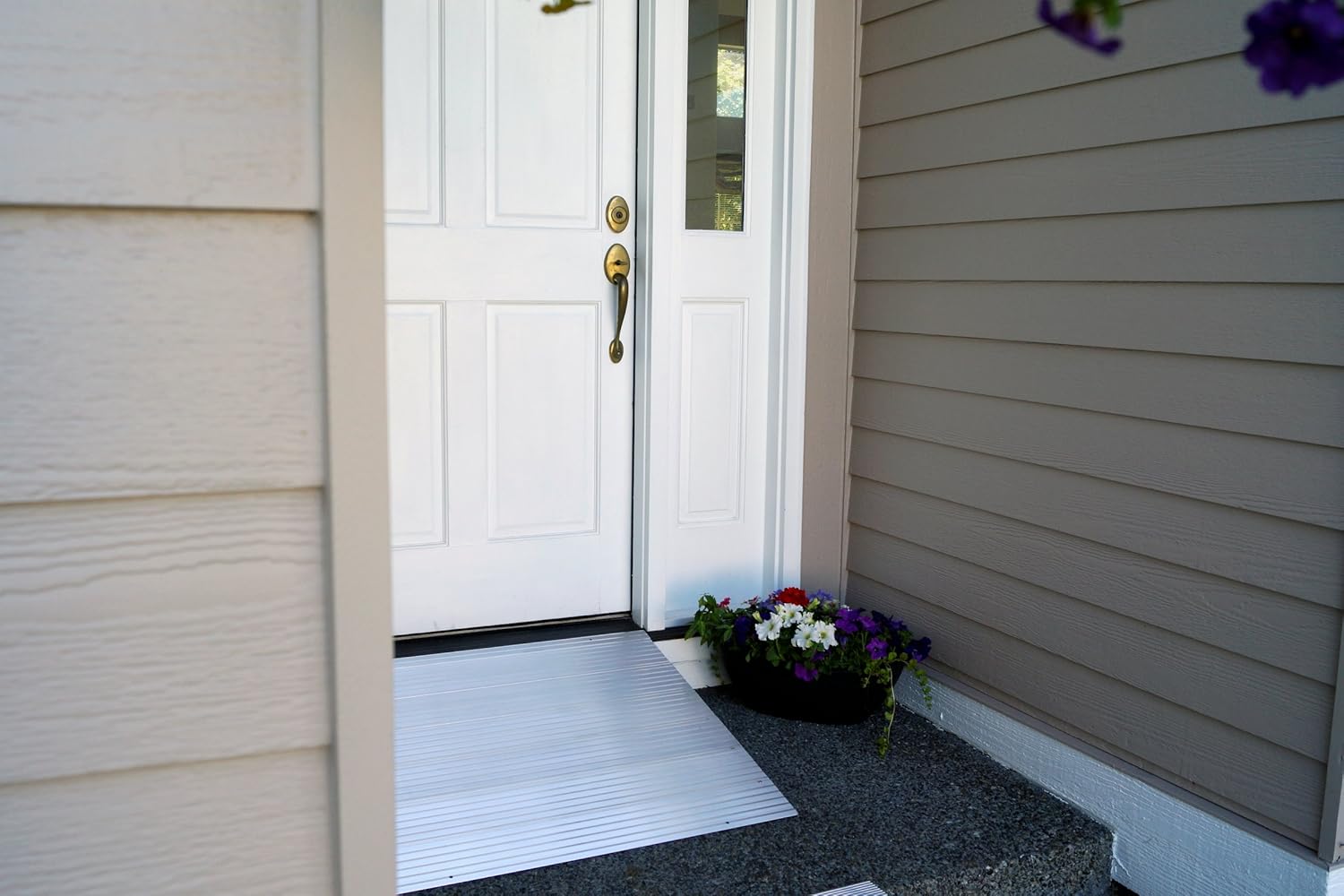 EZ-ACCESS TRANSITIONS Modular Aluminum Entry Ramp, 6" Rise: Health & Personal Care