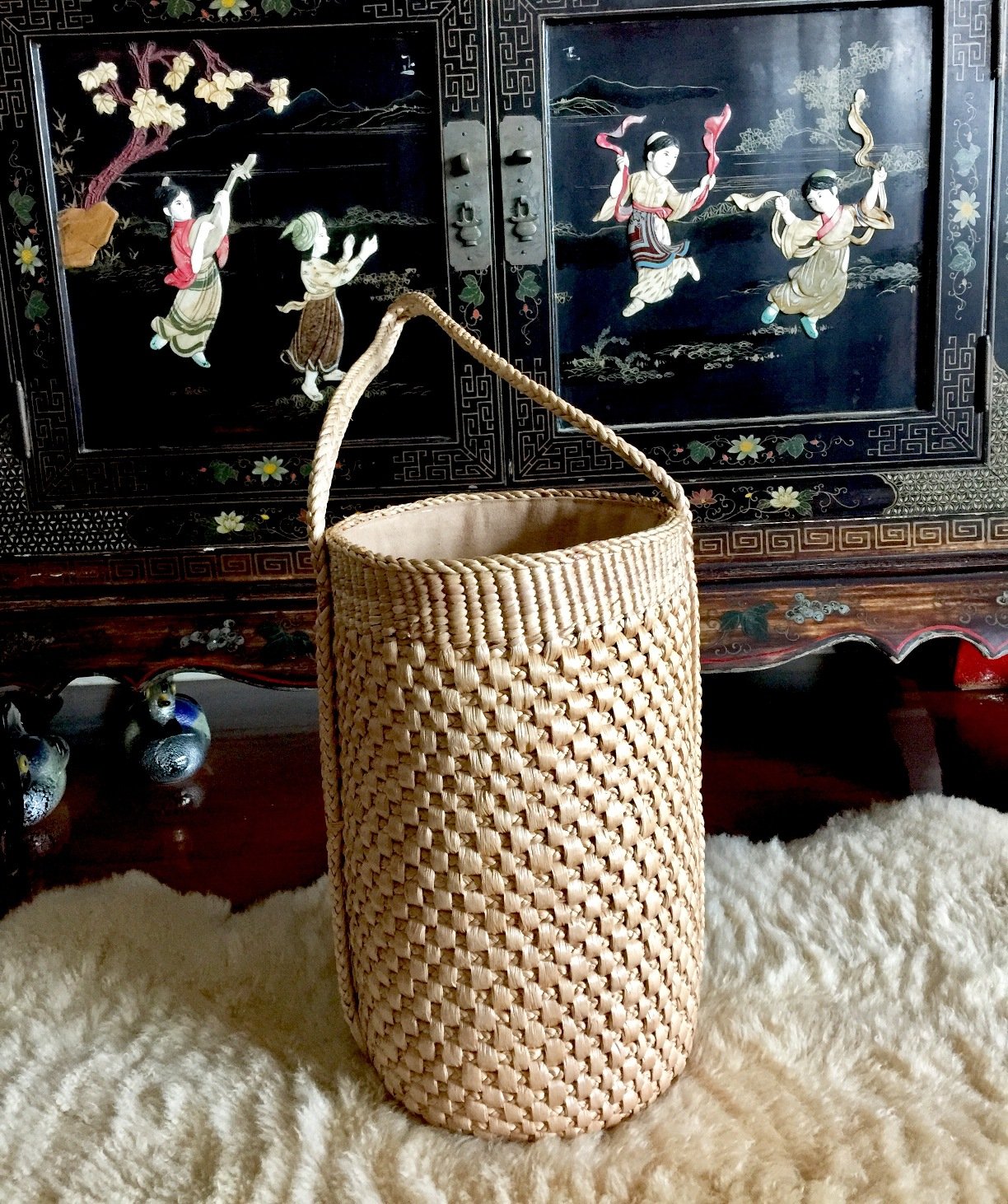 Amazon Com Extra Large Round Straw Tote Straw Woven Tote Basket Beach