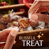 Lindt Lindor Hazelnut Chocolate Truffles Box 200 g view 4