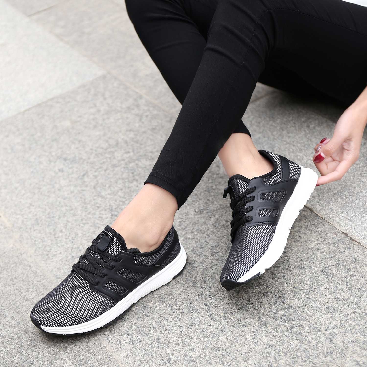 UNMK FUN Women\'s Fashion Lightweight Sneakers Breathable Mesh Soft Sole Casual Athletic Running Walking Shoes (8, Black)