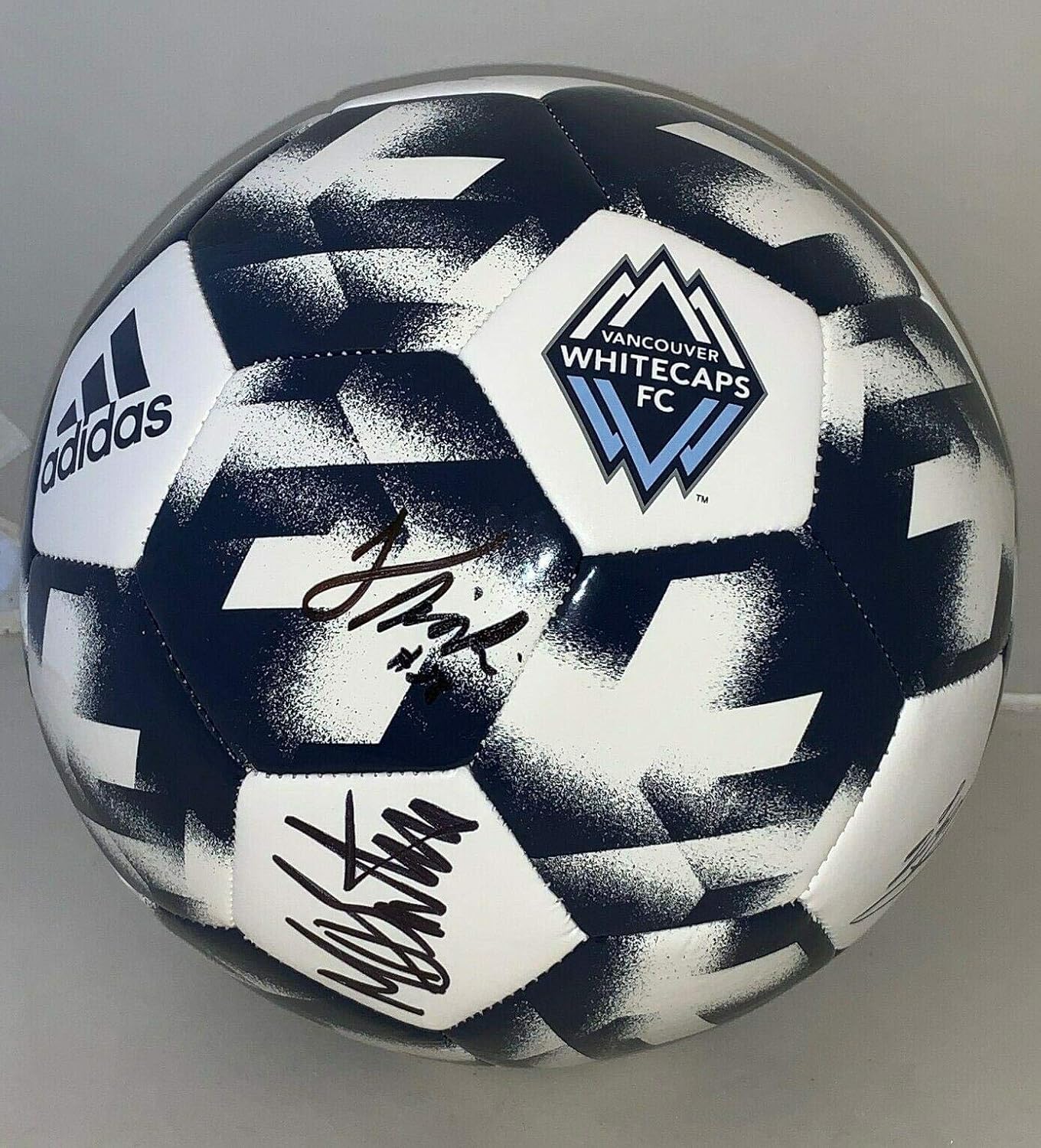 mls 2019 ball