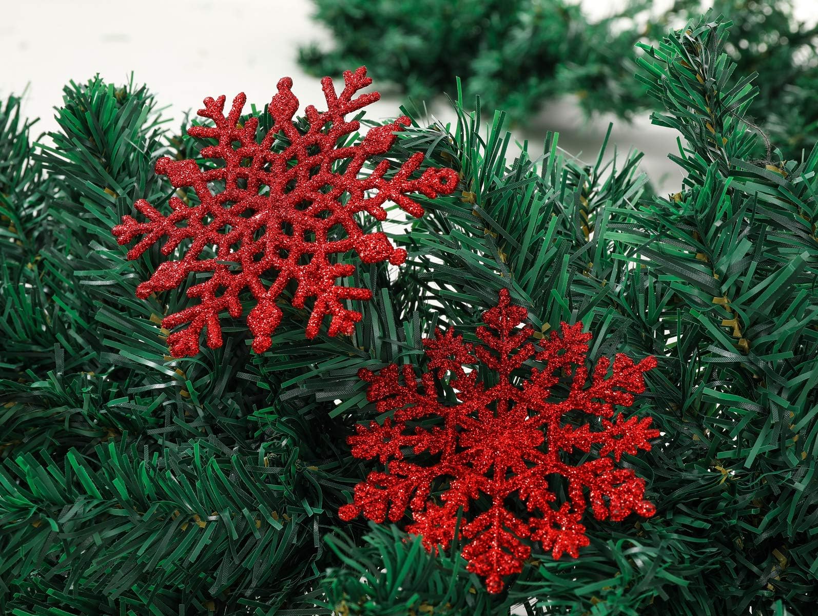 24 Pcs Christmas Snowflake Ornaments, Sparkling Glitter Snowflake Hanging Decoration for Christmas Tree/Wedding/Party/Home, 4 inch, Red
