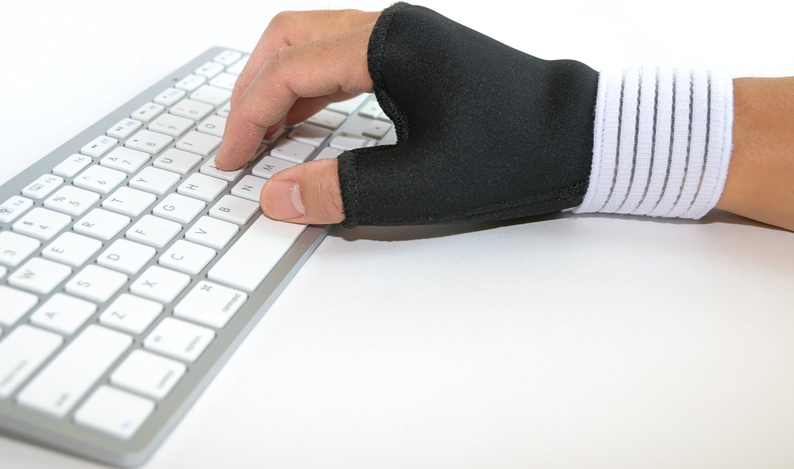 LifeLux Carpal Tunnel Wrist Brace / Support Pain Relief Pack. 2 Pieces - Wrist brace Thumb Support. Relieve Wrist Pain, Aches From Carpal Tunnel, Arthritis, Tendinitis.