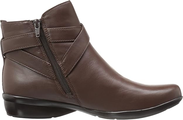 naturalizer cassandra boots