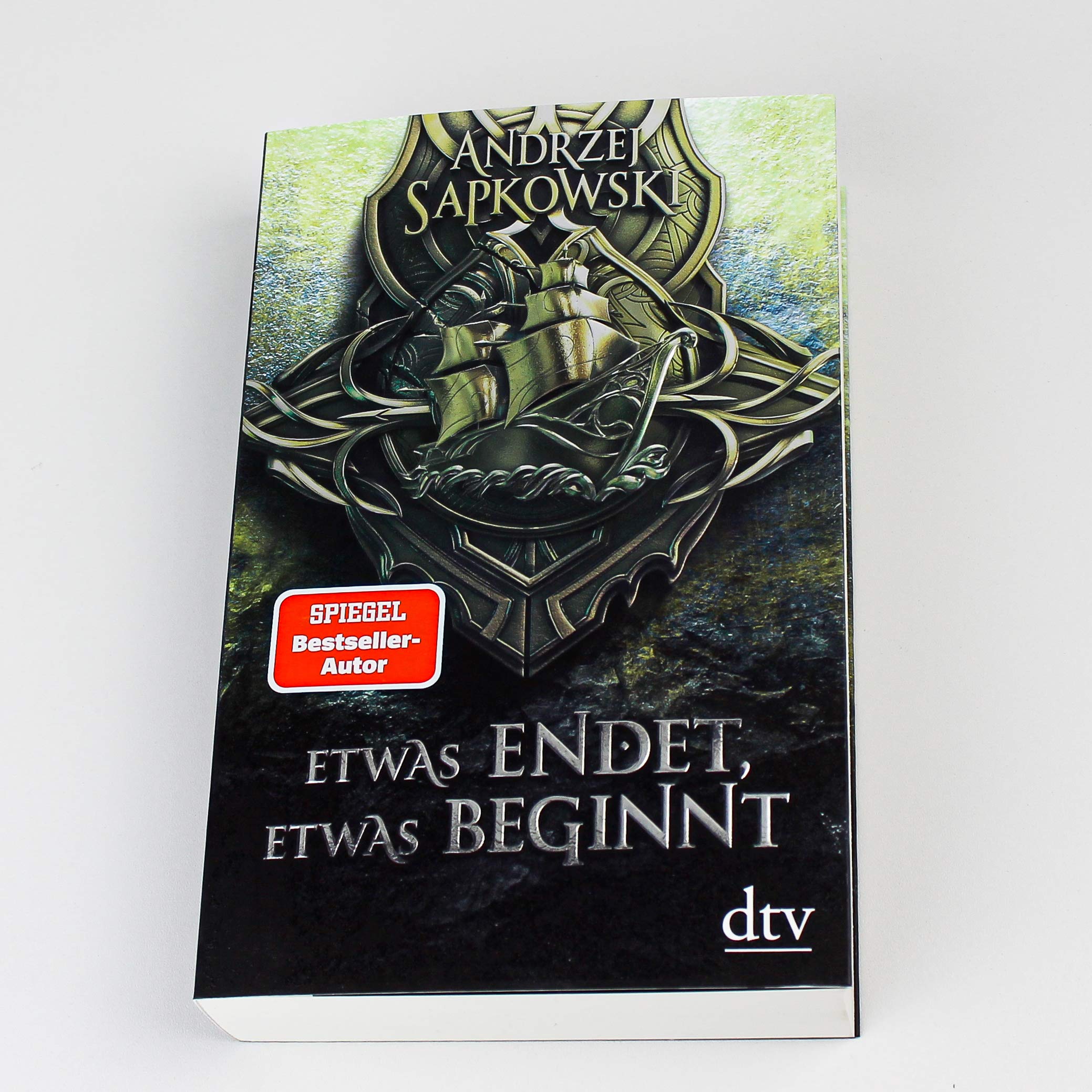 Etwas Endet Etwas Beginnt Erzahlungen Amazon De Sapkowski Andrzej Simon Erik Bucher
