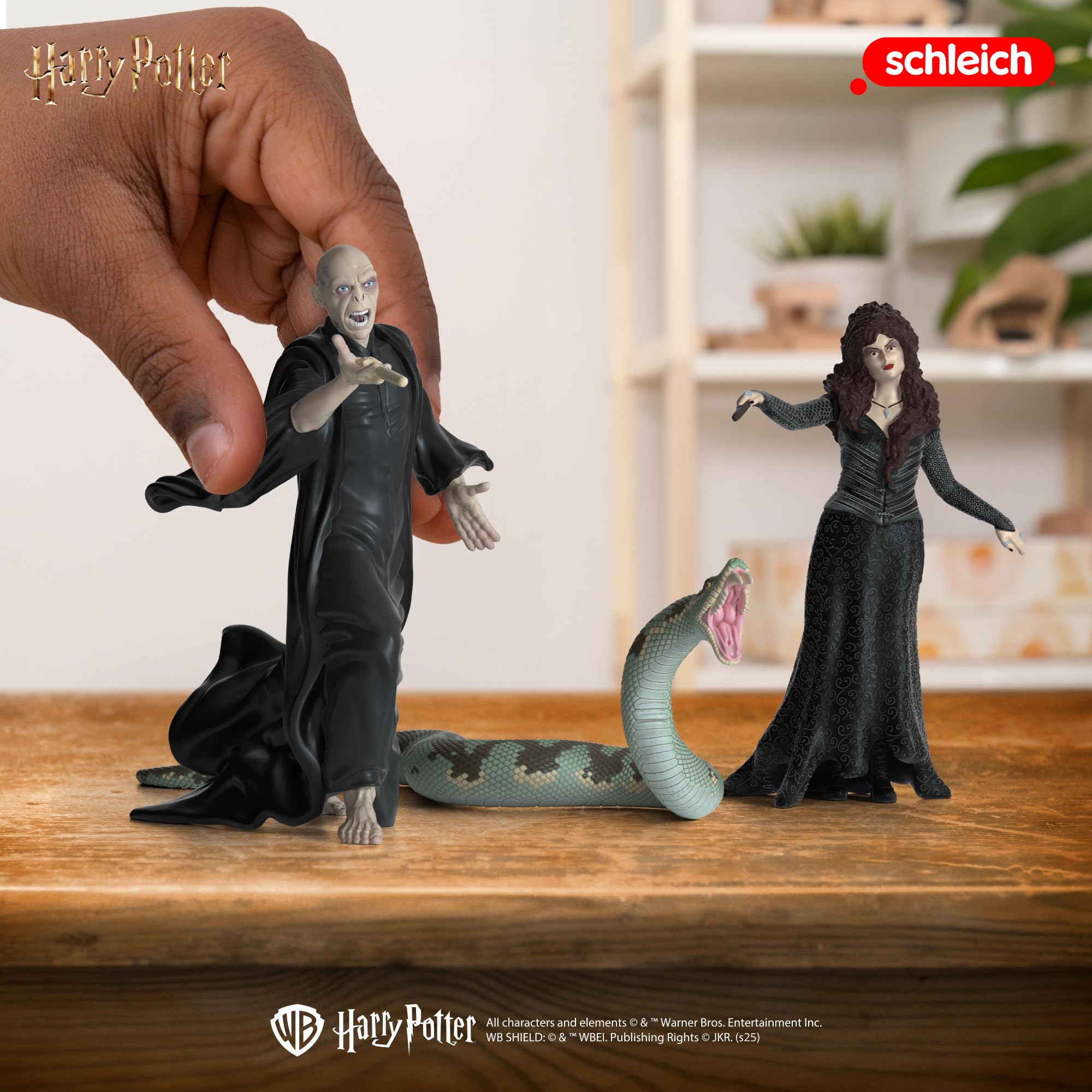 SCHLEICH Harry Potter | Lord Voldemort, Nagini & Bellatrix Lestrange 42684 | 2 bewegliche Figuren & Tierfigur | Sammelfiguren & Geschenk für Kids & Sammler | Spielfiguren ab 6 Jahren | 3-teiliges Set 2