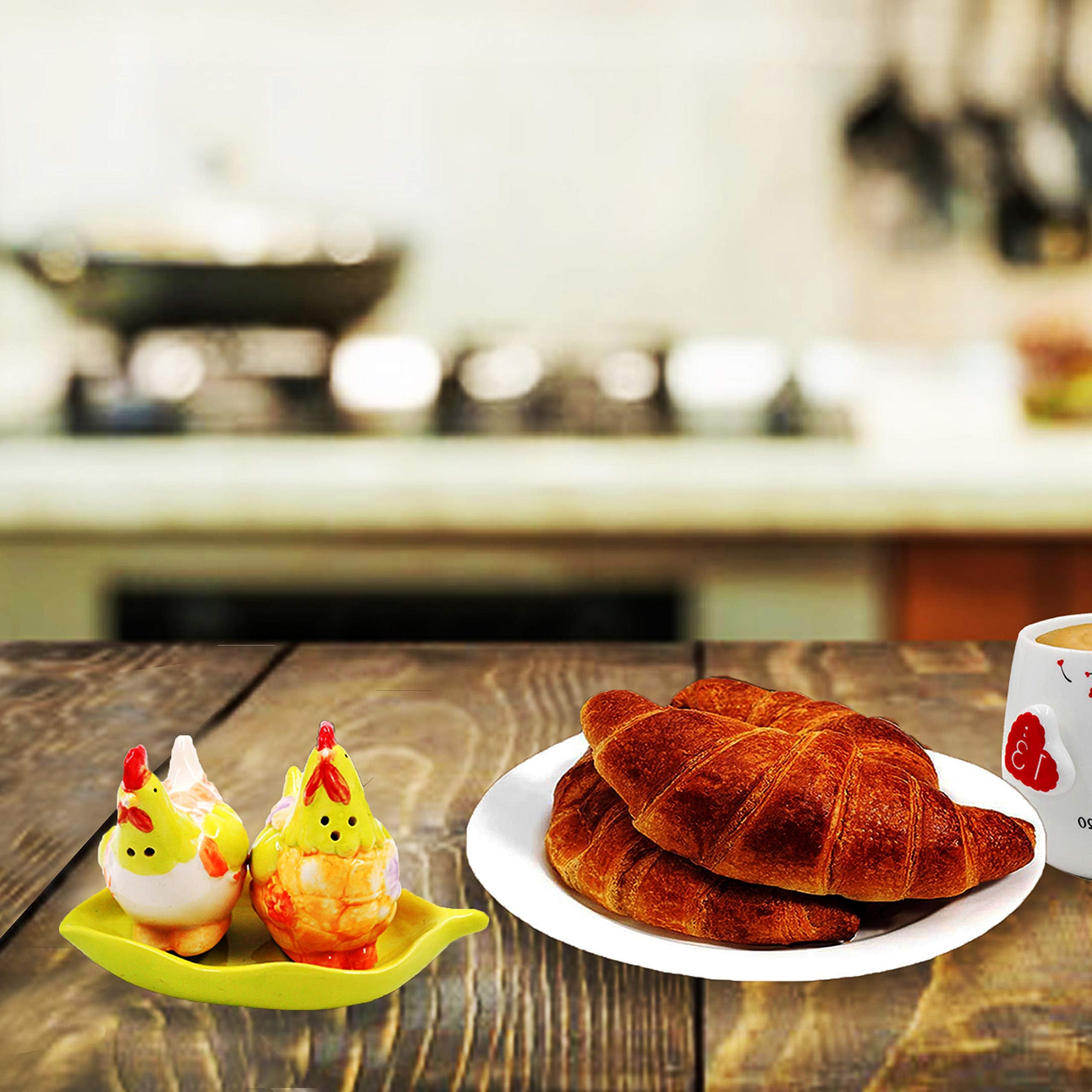 Jades Easter Hen Salt & Pepper Holder with Tray - Ceramic