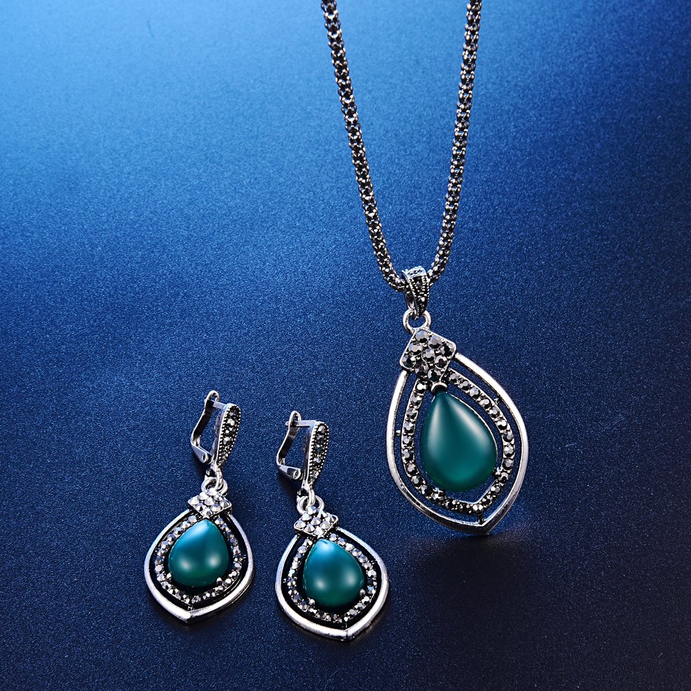 Vintage Women Fashion Red Resin Pendant Necklace Jewelry Set Long Chain Silver Chain Necklace - Green+Ring#8