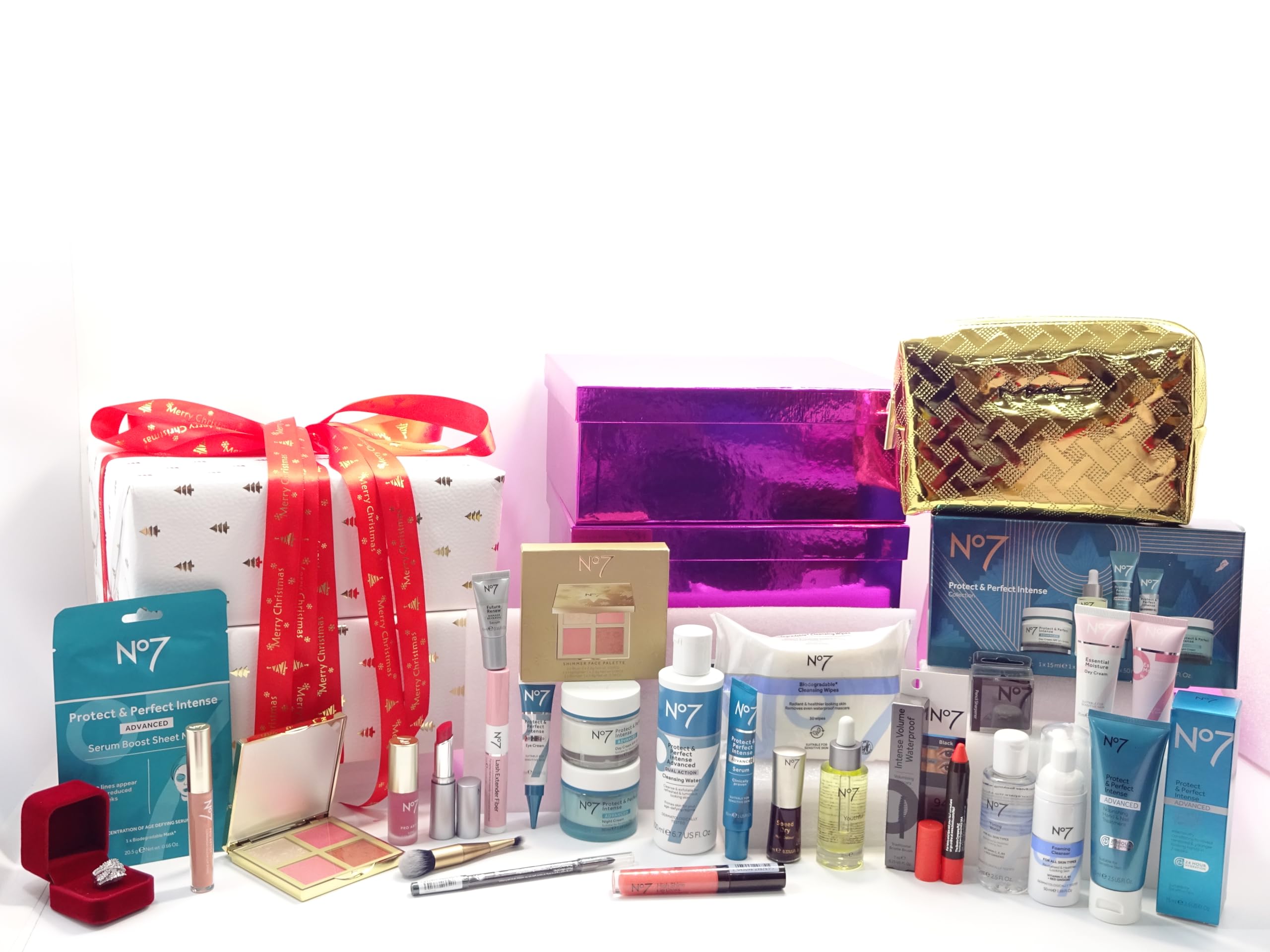 No7 Must Have Beauty Bundle Gift Set, Gift Hamper