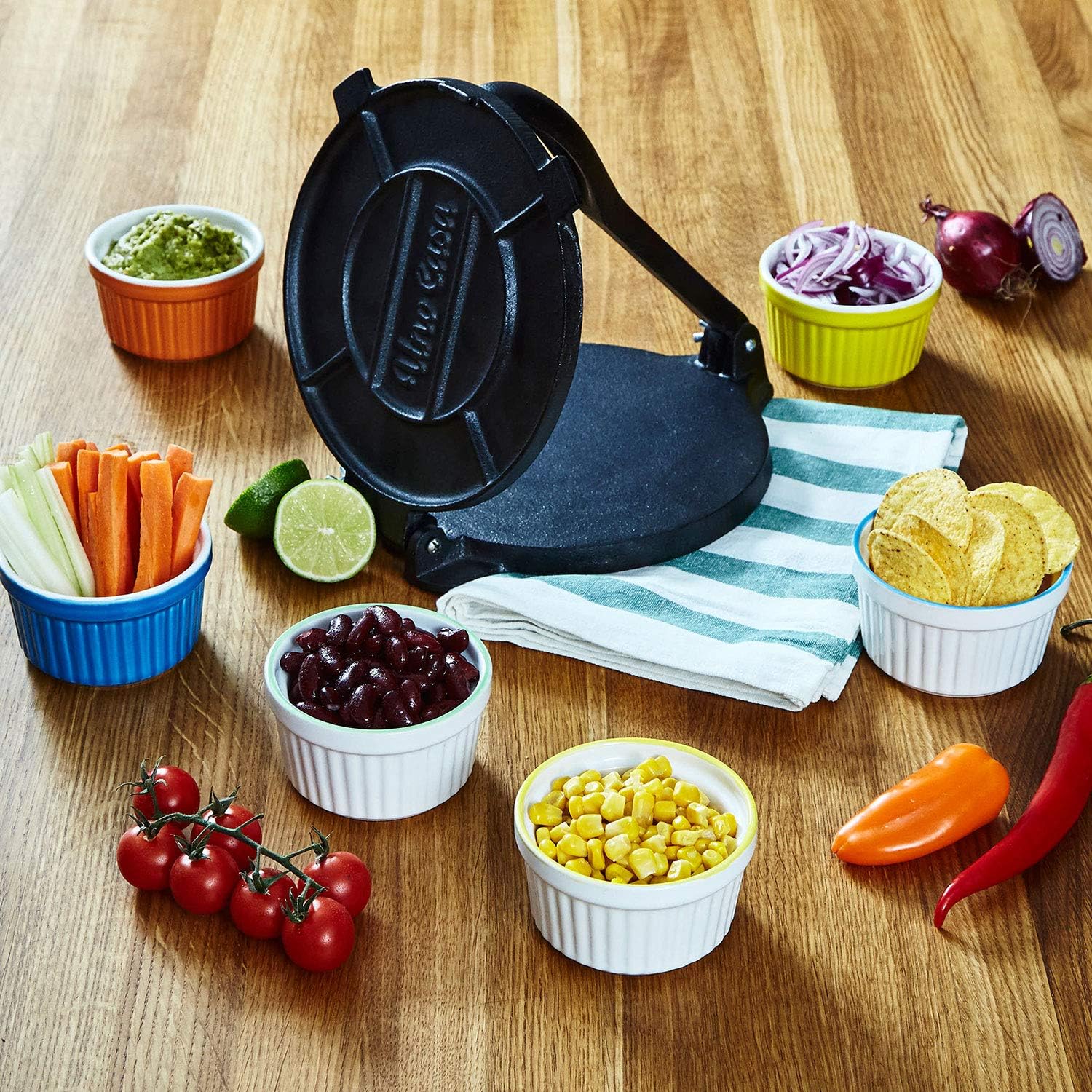 Uno Casa Tortilla Press Cast Iron, 8 Inch, Pre-Seasoned Tortilla Maker with 100 Pcs Parchment Paper - Image 5