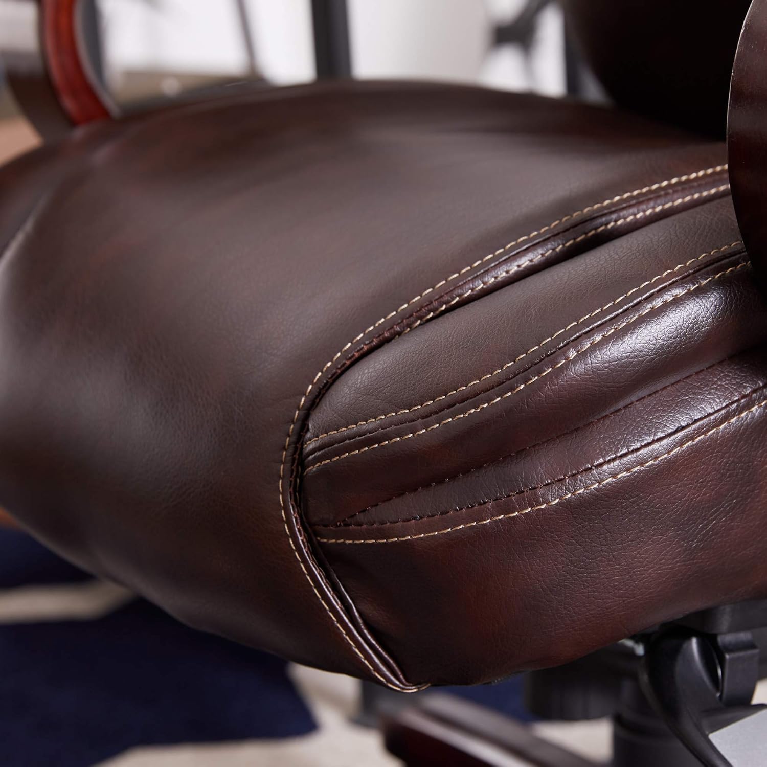 La-Z-Boy Hyland Executive Office Chair with AIR Technology, Adjustable High Back Ergonomic Lumbar Support, Bonded Leather, Brown with Mahogany Wood Finish: Furniture & Decor