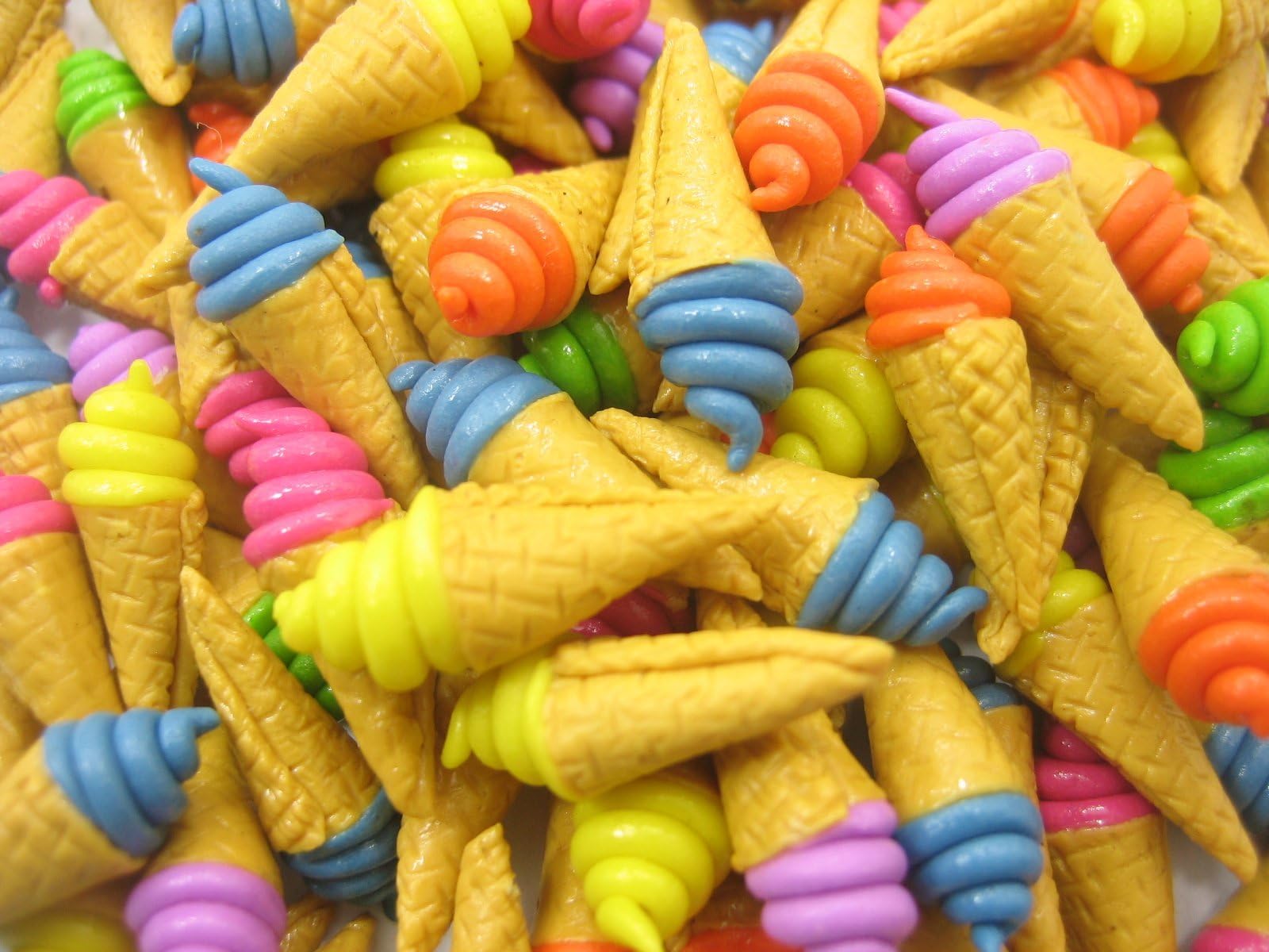 DollHouse Miniature Food 10 Mixed Color Ice cream Cone With Swirls Supply 4309