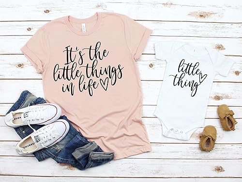 mom and daughter matching sweatshirts