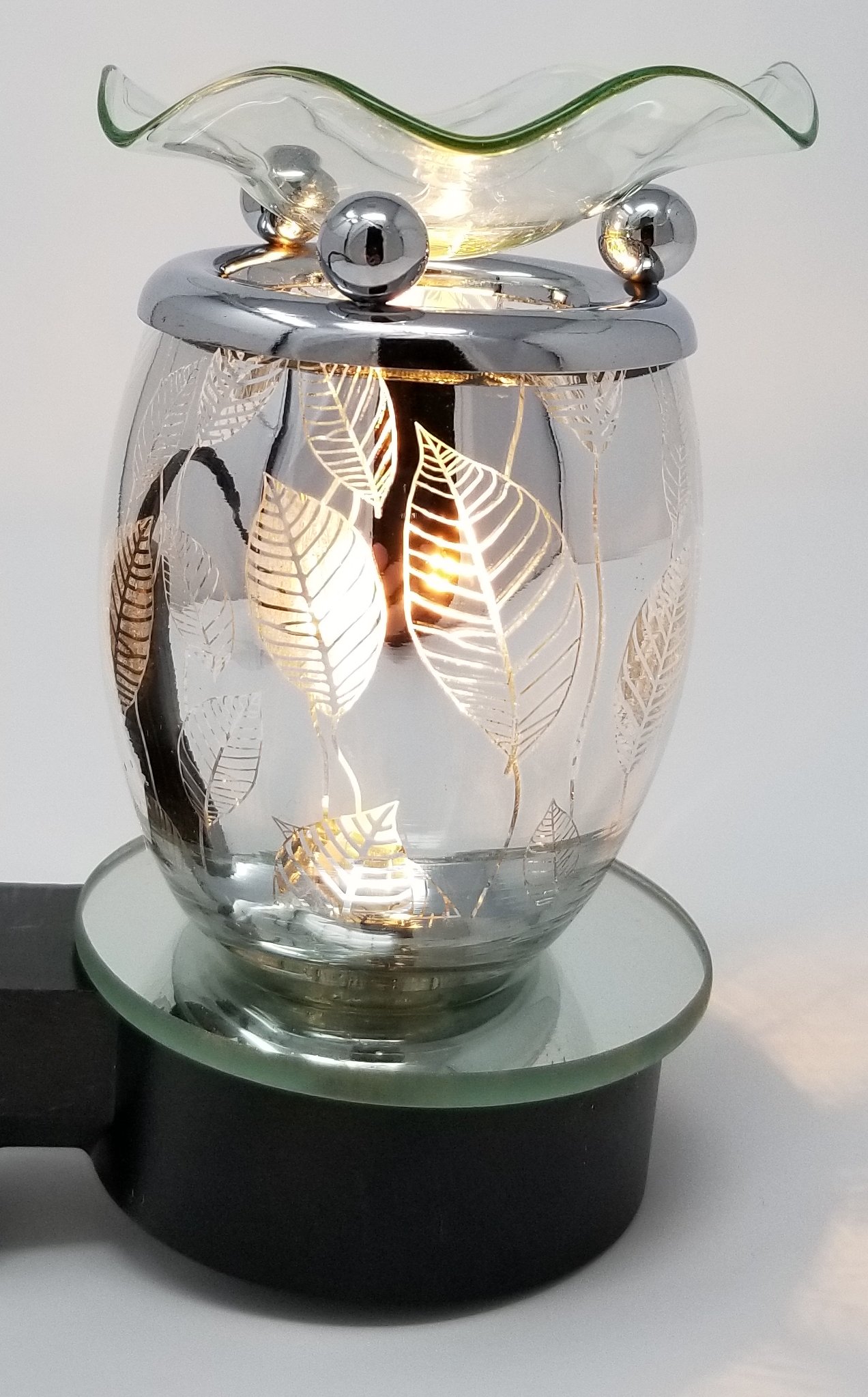 Night Light Aroma Plug in Oil Warmer with free fragrance