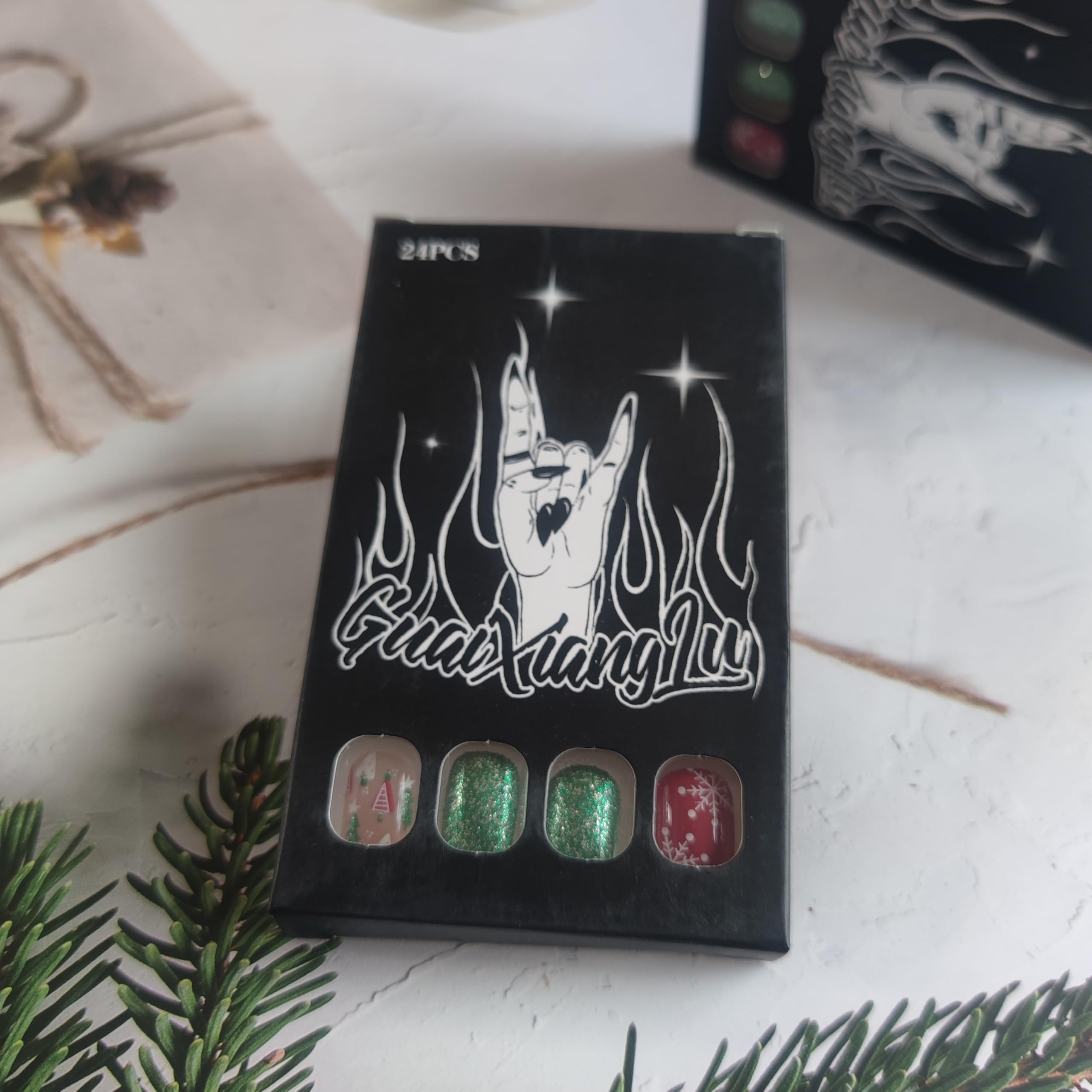 Christmas Holly Press on Nails Glossy Green Glitter Curve Line False Nails Short Square Snowflake Fake Nails Gel Glue on Nails Christmas Tree Stick on Nails for New Years Gifts 24 Pcs Merry Christmas - Image 4