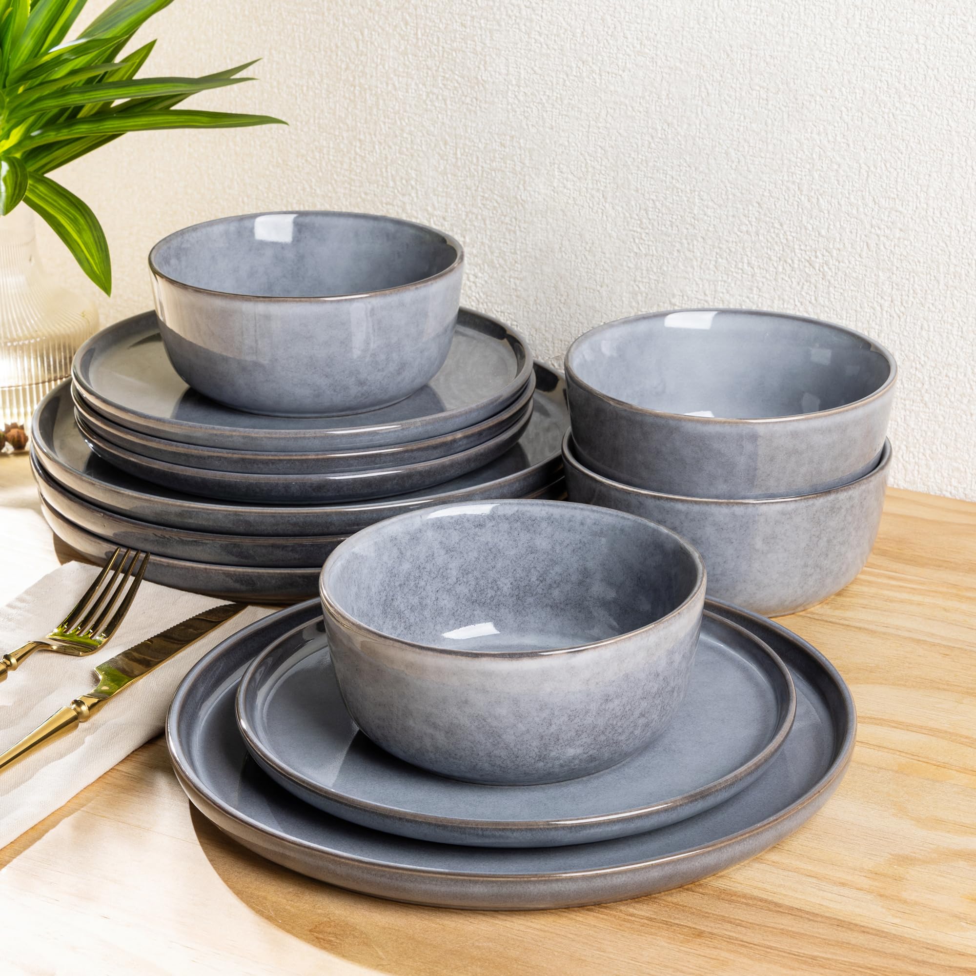 Photo 1 of ***MISSING PARTS***
AmorArc Stoneware Dinnerware Sets,Round Reactive Glaze Ceramic Plates and Bowls Set,Highly Chip and Crack Resistant | Dishwasher & Microwave Safe Dishes,Service for 4 (12pc)