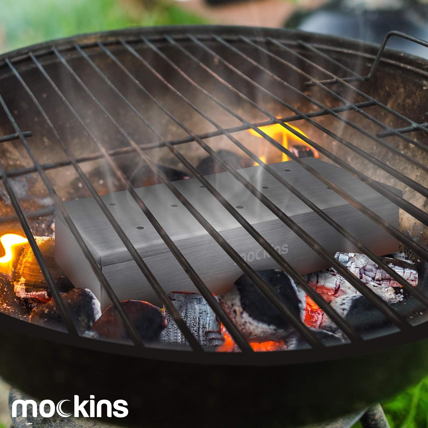 Mockins Stainless Steel BBQ Smoker Box for Grilling Barbecue Wood Chips On Gas Grill or Charcoal Grill - Grilling Accessories: Garden & Outdoor