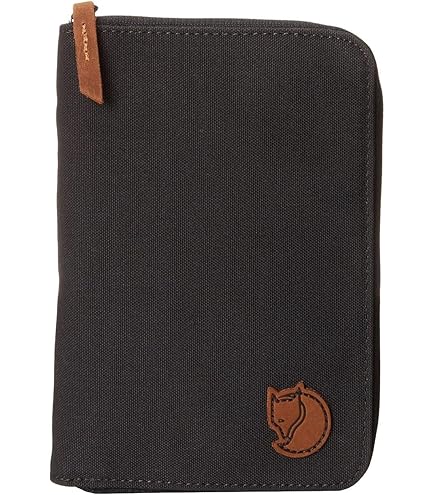 FJALLRAVEN| (Gear Pocket (24215/228)) Amazon.com: Fjallraven Gear Pocket - Dark Grey : Fjallraven