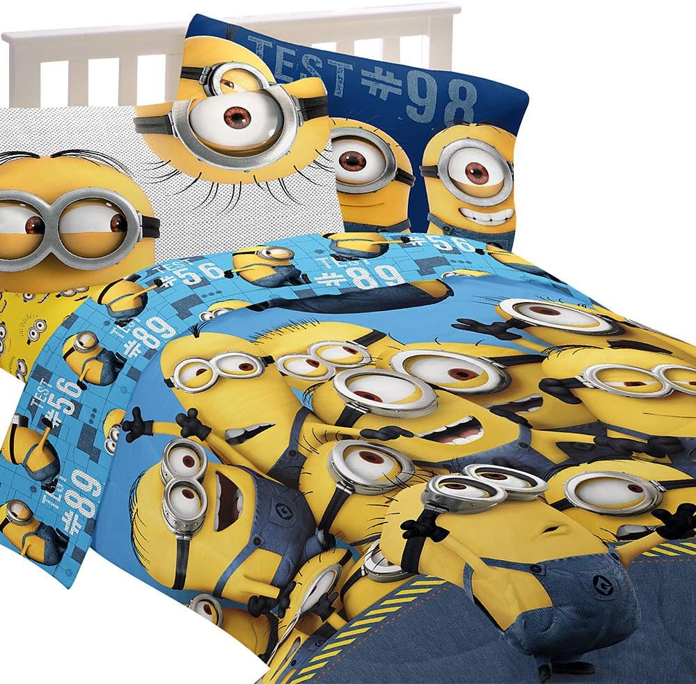 Despicable Me Minions ""Mishap"" Full Comforter Set