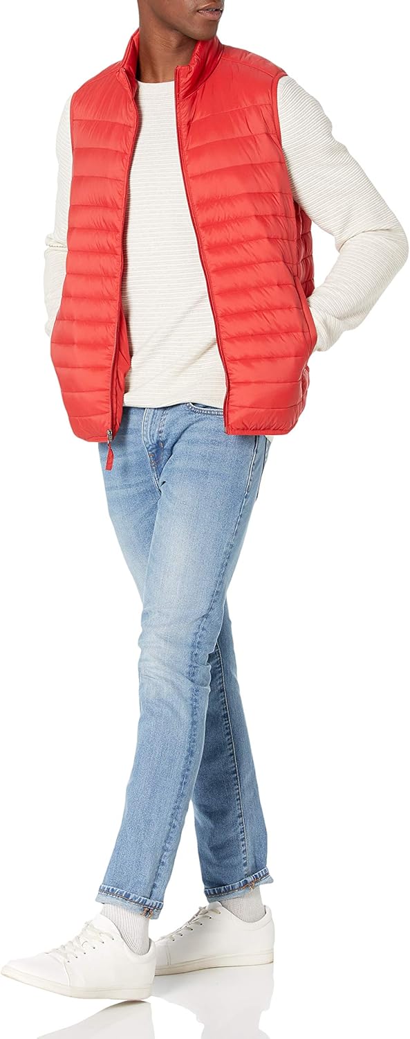  Essentials Men's Lightweight Water-Resistant Packable Puffer Vest: Clothing