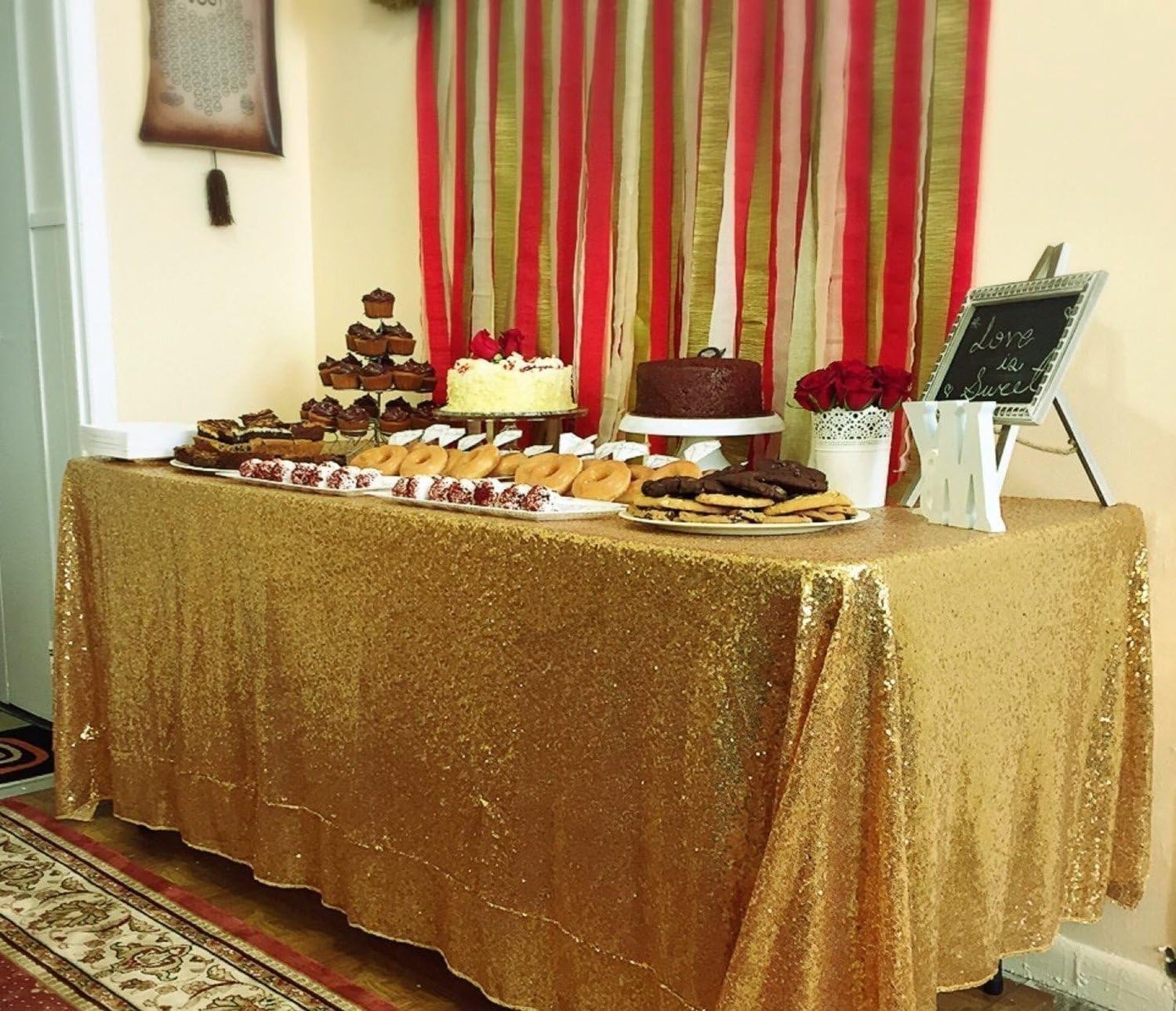 Best sparkly gold table cloth