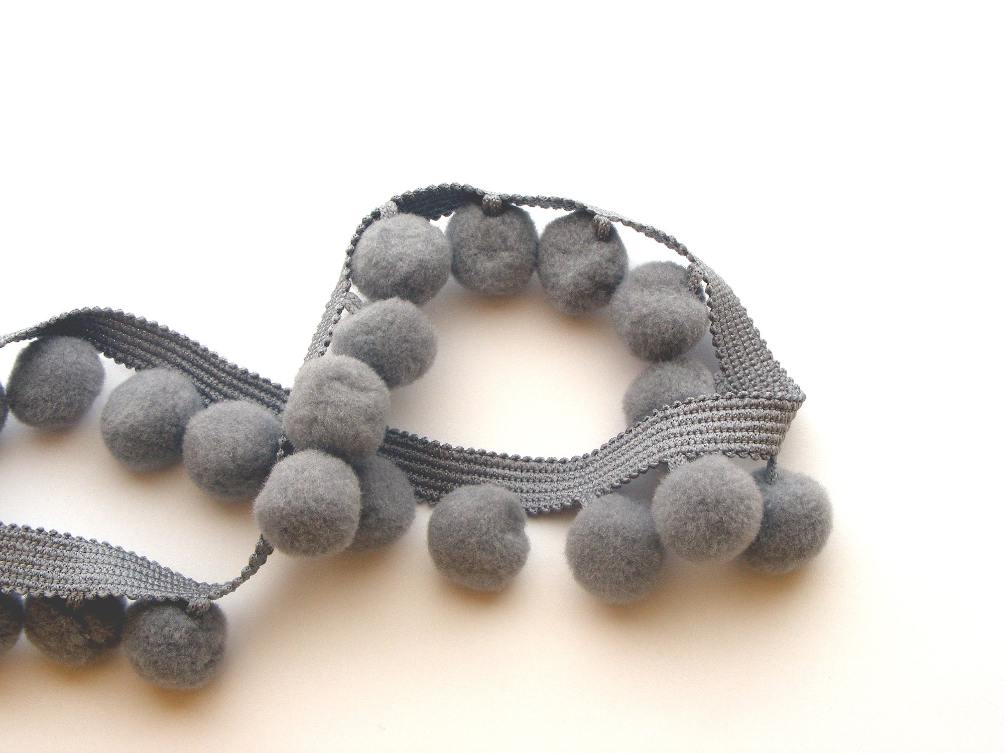 POM POM Bobble Trim Fringe Pompom Trimming - Cushion and Curtain Decoration, Home Decor - XL Size 2cm Craft Pompons (Grey, 5 Meters)