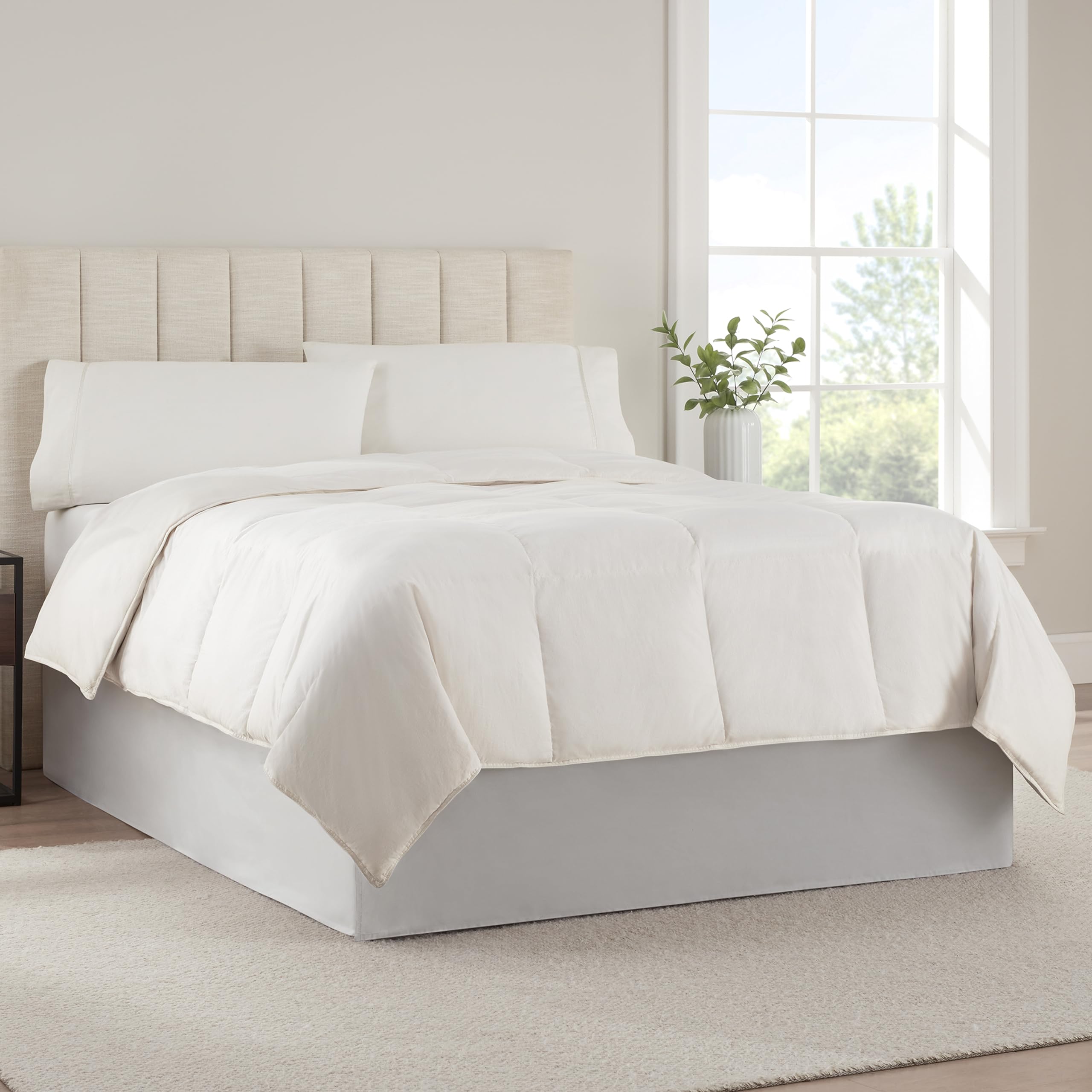 Photo 1 of (Q) SERTA Modern Solid Bed Skirt, Hotel Quality Dust Ruffle with 13 Inch Drop, Machine Washable, Queen, Light Grey