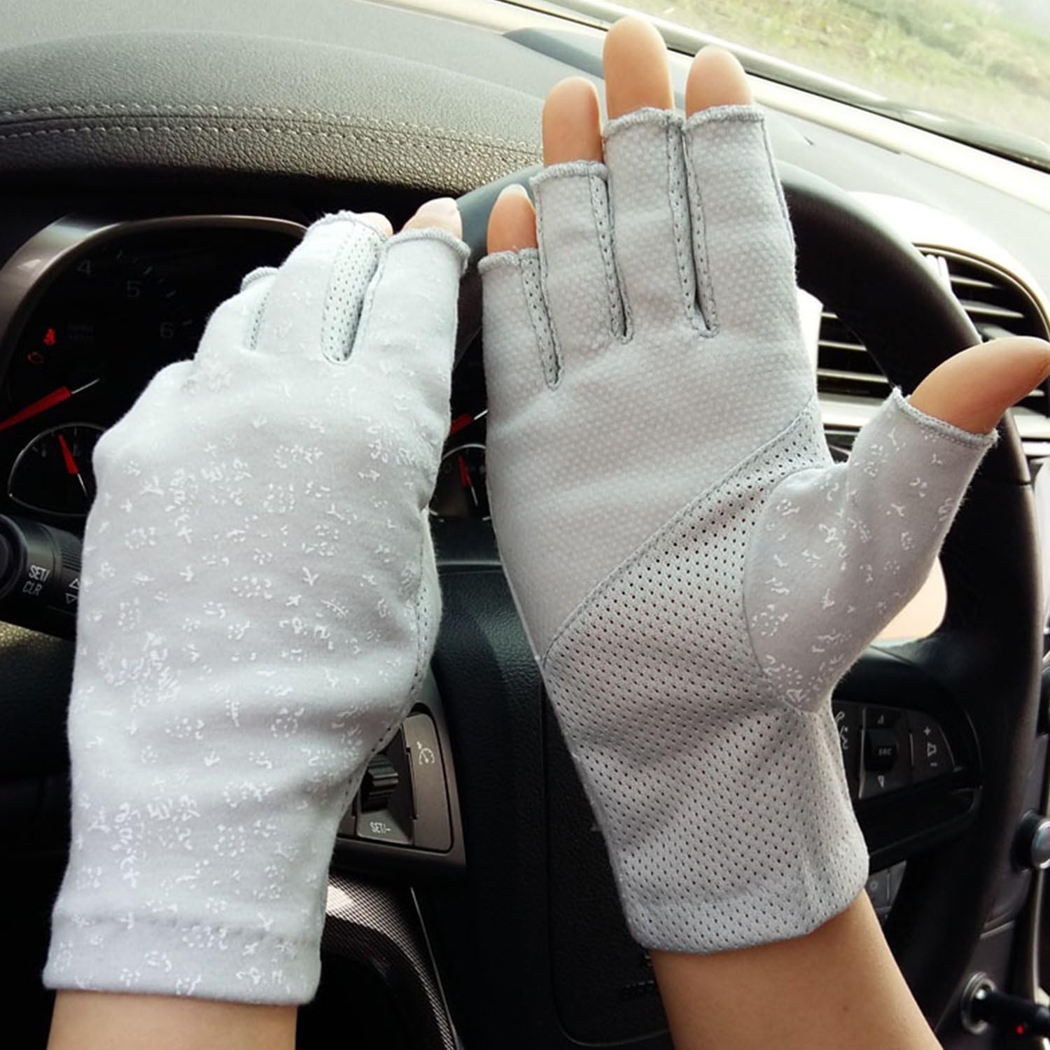 Women UV Protection Cycling Gloves Half Finger Driving Gloves Cotton Non-slip Riding Mittens Breathable Sunblock Fingerless Gloves for Outdoor Hiking Hunting Climbing Sports Bicycle