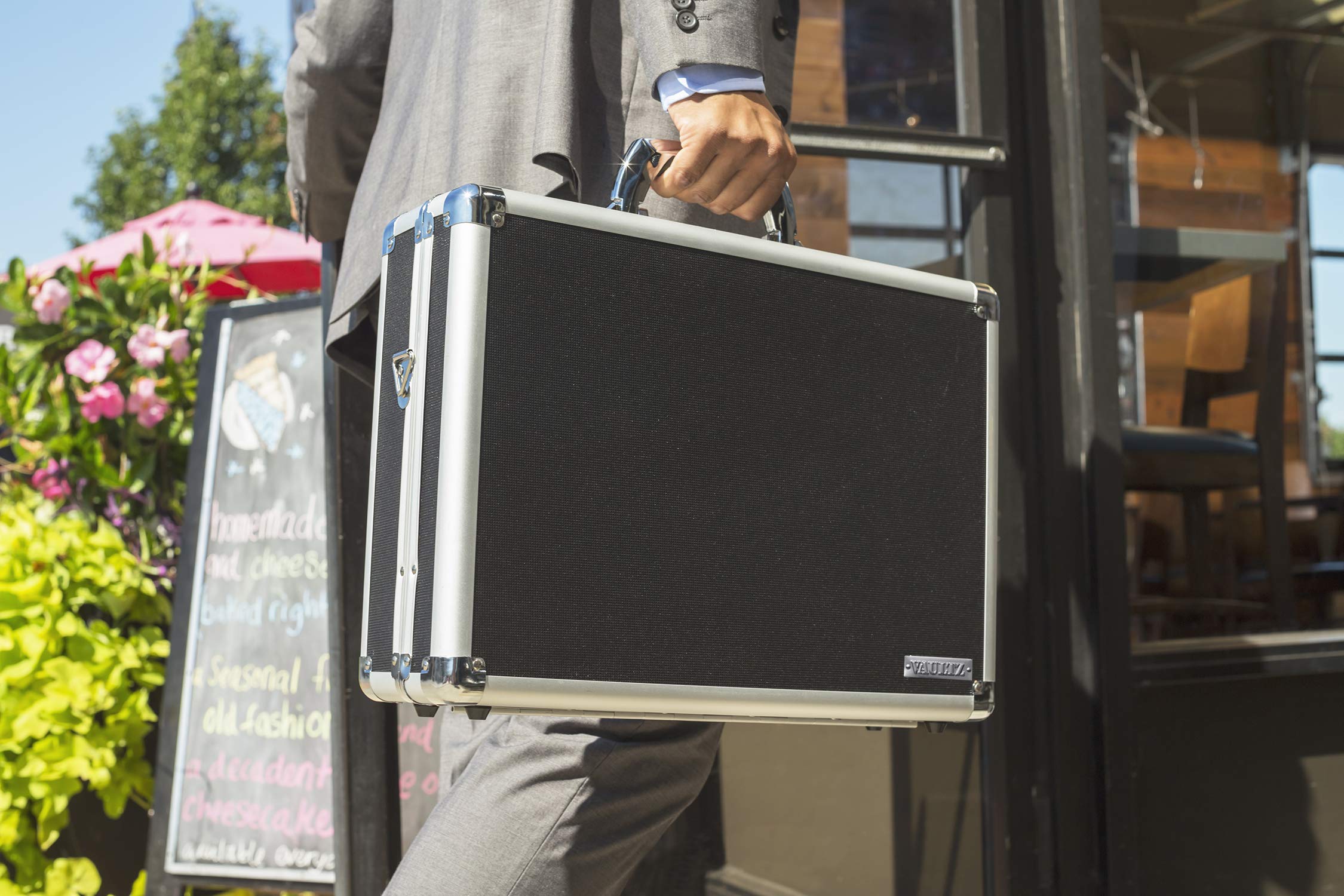 Mua Vaultz Locking Briefcase 18 x 14.25 x 5 Inch Combination Lock