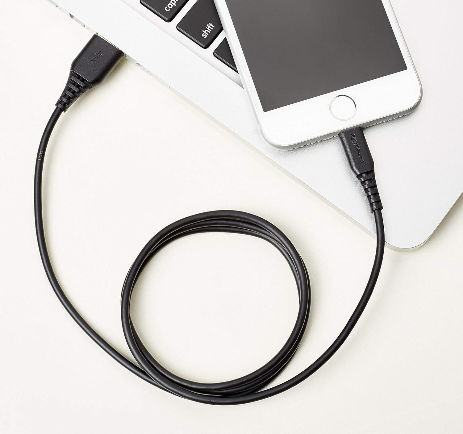 Basics MFi-Certified Lightning to USB A Cable for Apple iPhone and iPad - 3 Feet (0.9 Meters) - Black