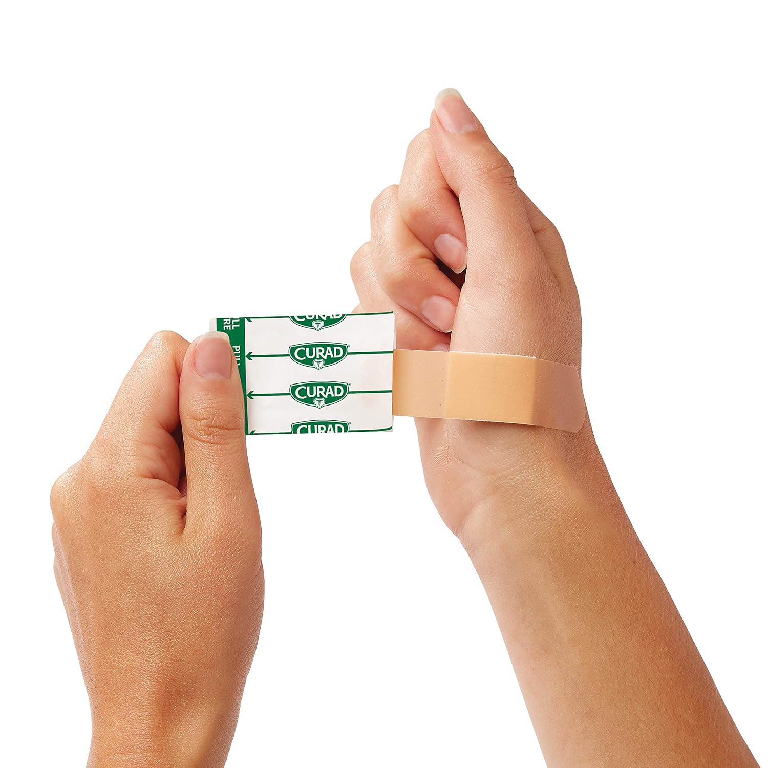 Curad - NON26500QS Quick Strip Plastic Adhesive Bandages with Easy Application Wrapper, Bandage Size is 1 x 3 inches, 100 Count: Industrial & Scientific
