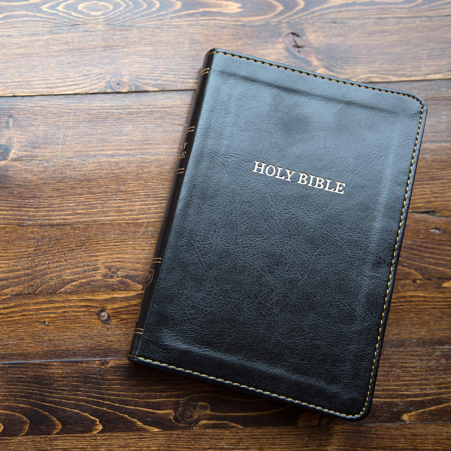 KJV Holy Bible: Large Print Thinline, Black Leathersoft, Red Letter, Comfort Print: King James Version KJV Holy Bible: Large Print Thinline, Black Leathersoft, Red Letter, Comfort Print: King James Version Imitation Leather Kindle Paperback