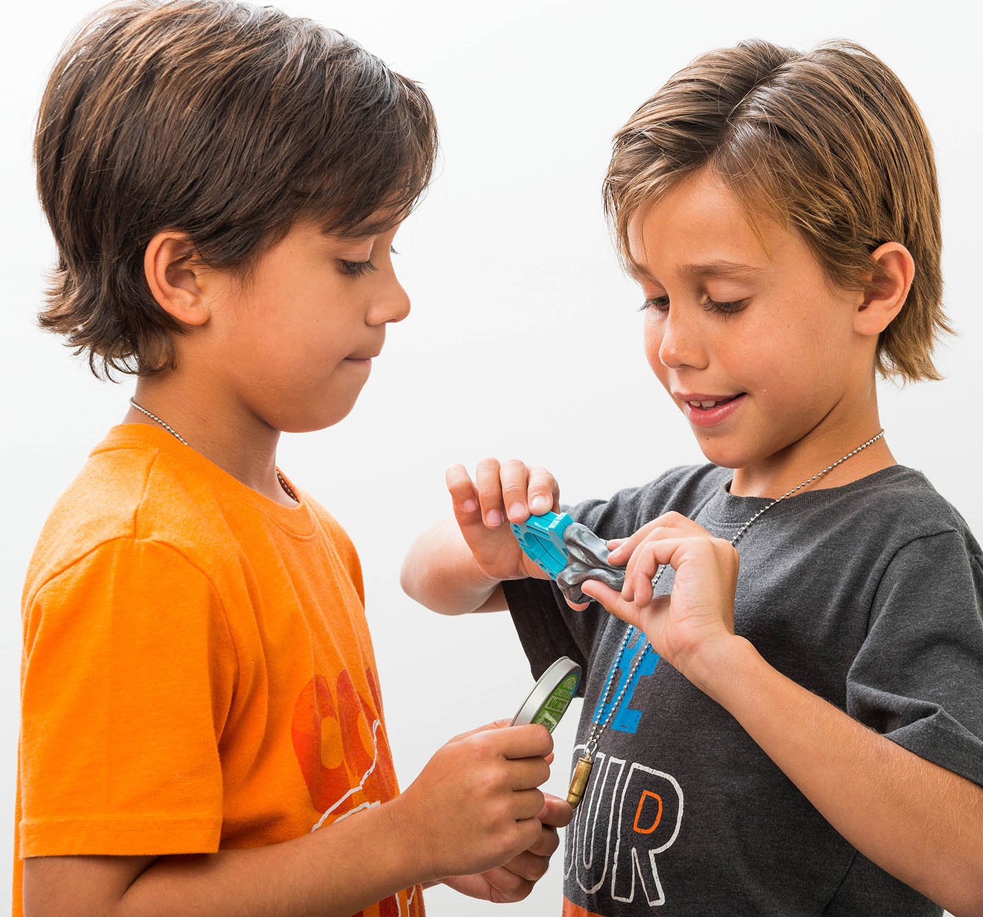 JA-RU Lab Putty Magnetic Slime with Magnet & Tin Container (3 Units) Squishy Fidget Toy Magnetic Putty for Kids. Non Sticky Slime. Anger Management Toys. Sensory Party Favors. 9575-3p