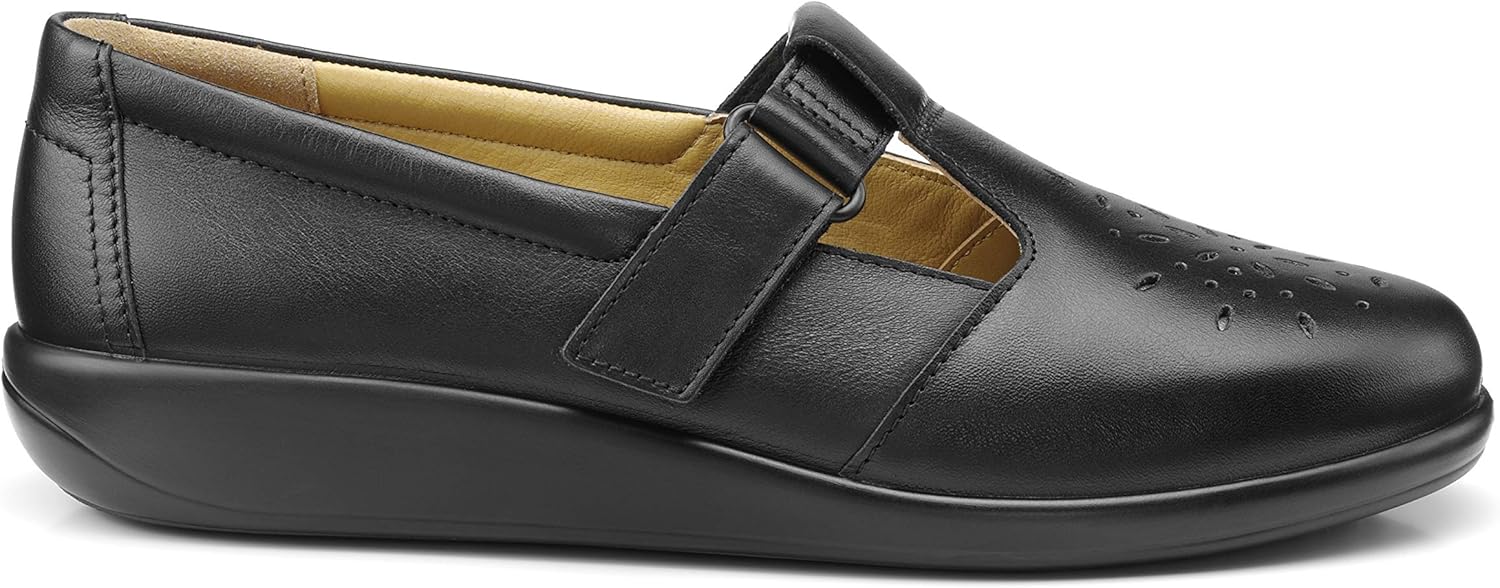 wide fit deck shoes ladies