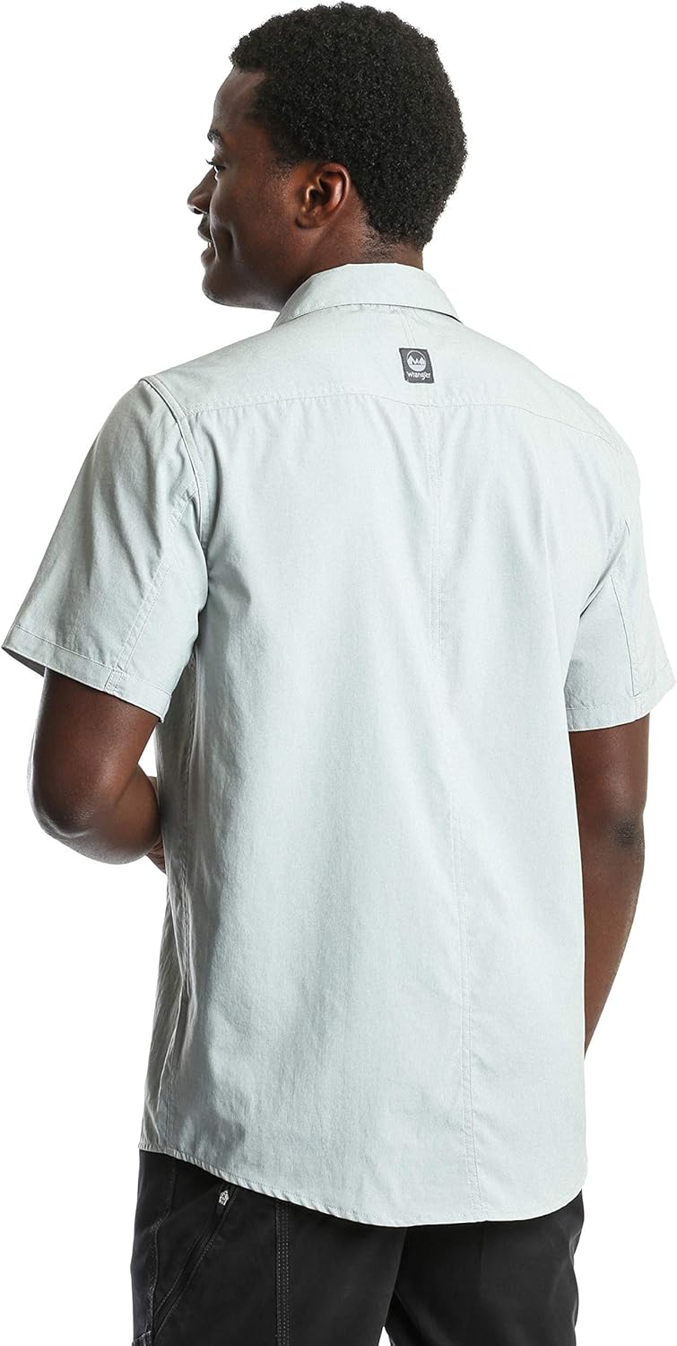 ATG by Wrangler Men's Short Sleeve Flap Pocket Hike Shirt at  Men’s Clothing store