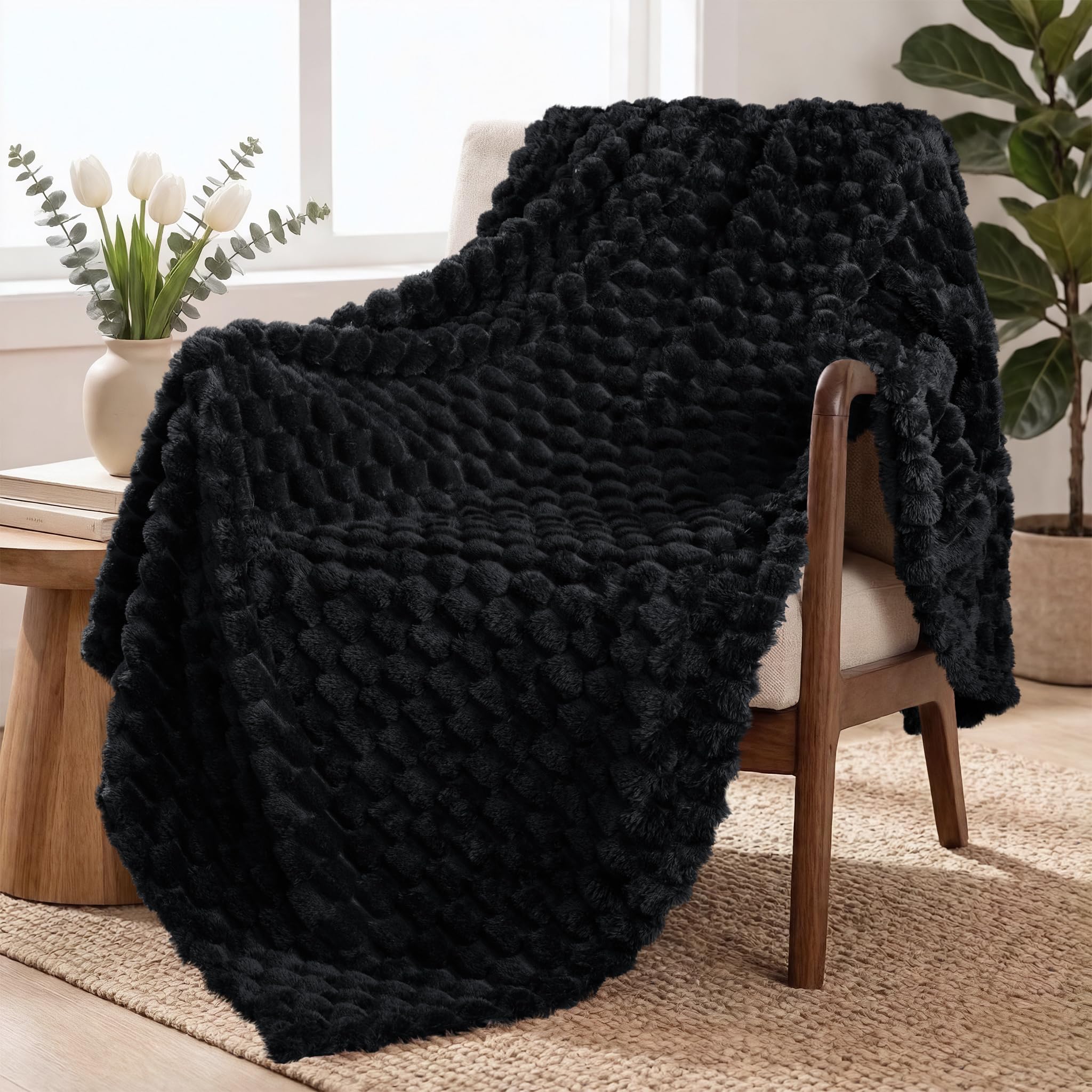 Exclusivo Mezcla Fleece Throw Blanket for Couch, Extra Large Fuzzy Black Bed Blankets, Soft Cozy Plush Sofa Throws for All Seasons, 127x178 CM