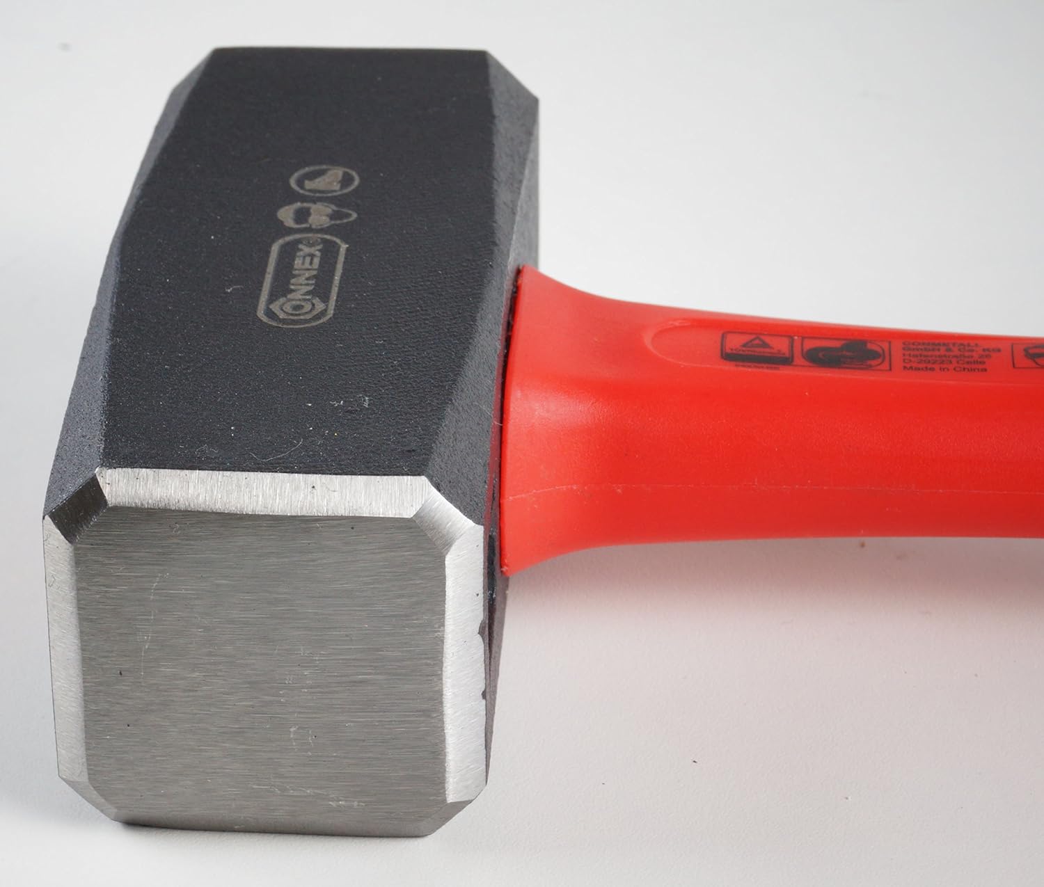 Connex COX623150 Club Hammer with Fibreglass Shaft/2C-Handle, Black/Red, 1500 g - Image 4