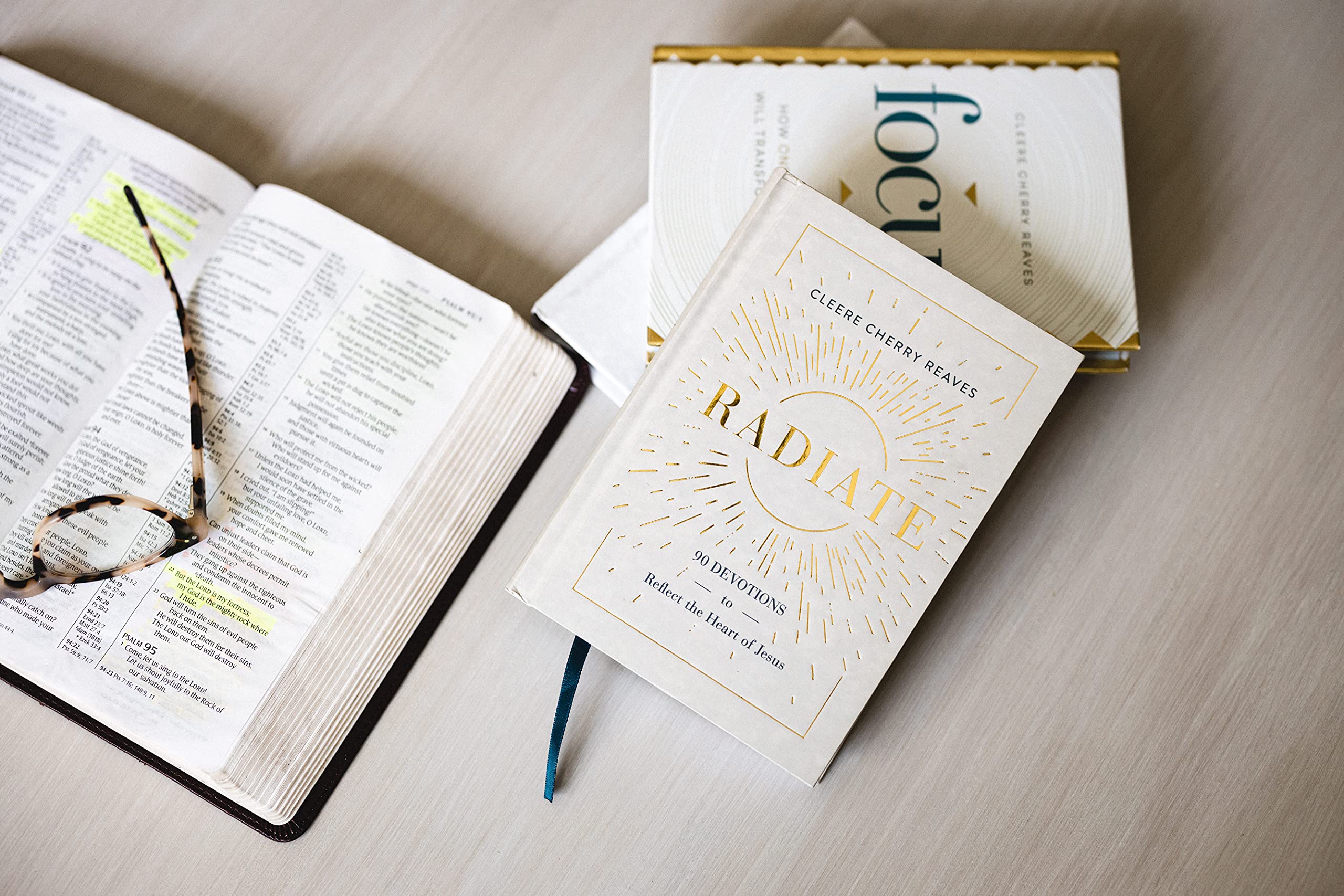 Radiate: 90 Devotions to Reflect the Heart of Jesus