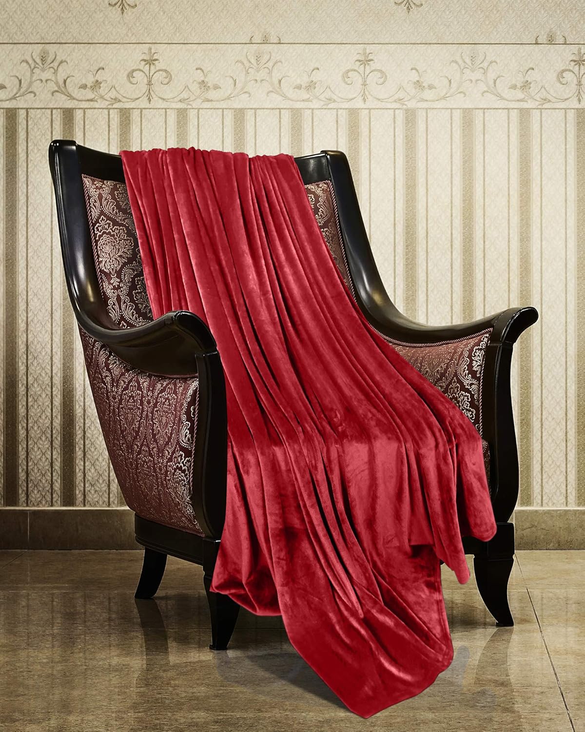 Utopia Bedding Fleece Blanket Queen Size Burgundy 300GSM Luxury Bed Blanket Fuzzy Soft Blanket Microfiber: Home & Kitchen