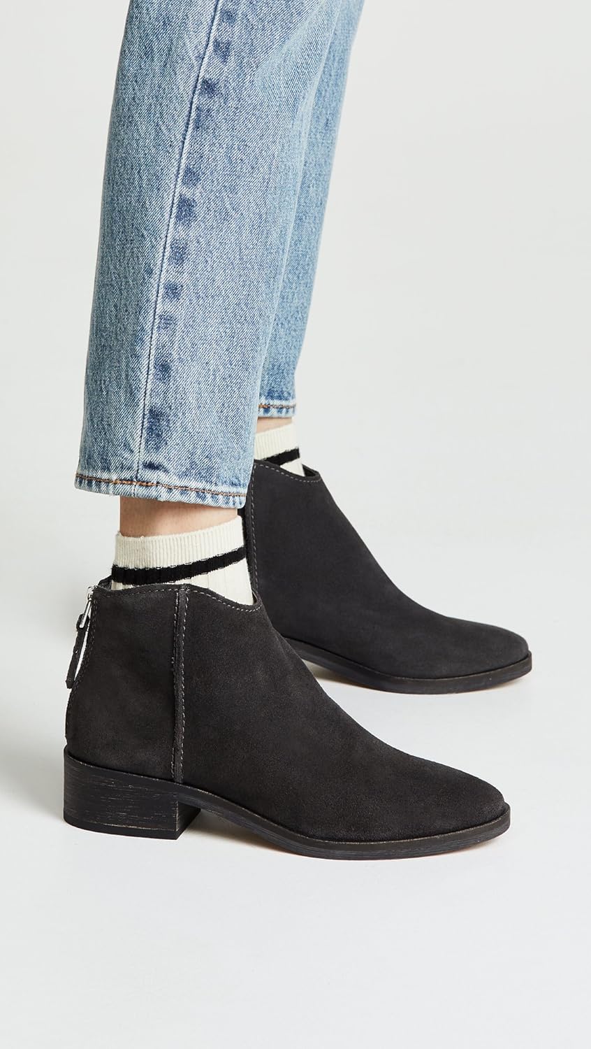 tucker bootie dolce vita