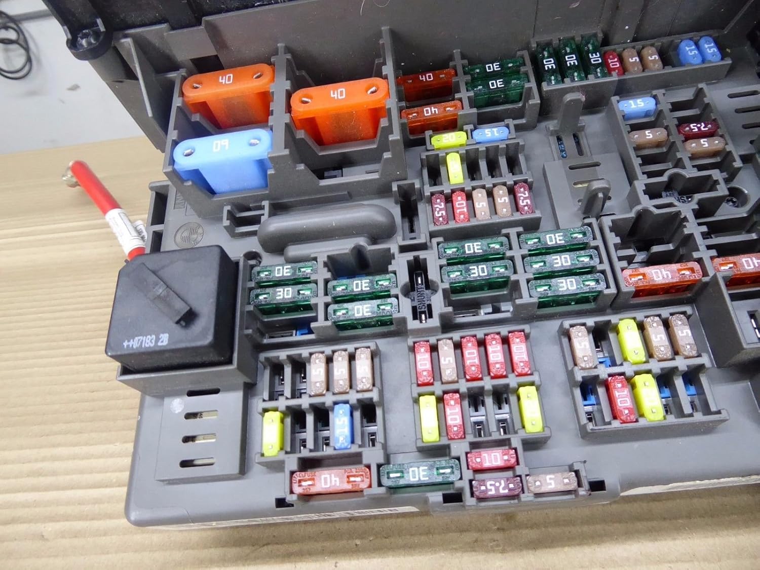 Amazon.com: BMW 61359134479 E90 Electronic Junction Box Fuse Box Body  Control OEM: Automotive