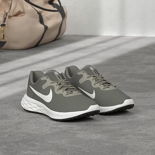 nike revolution 5 smoke grey