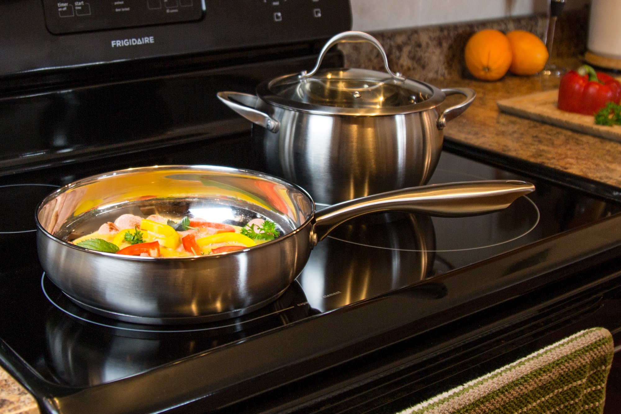 Stainless Steel Cookware Sauce Pot with Lid (6 Quart) 2 Stainless Steel Cookware Sauce Pot with Lid (6 Quart) - Image 3