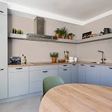 Johnstone's Kitchen Paint Chapel Stone Matt Emulsion 2.5L 12m2 Coverage view 4